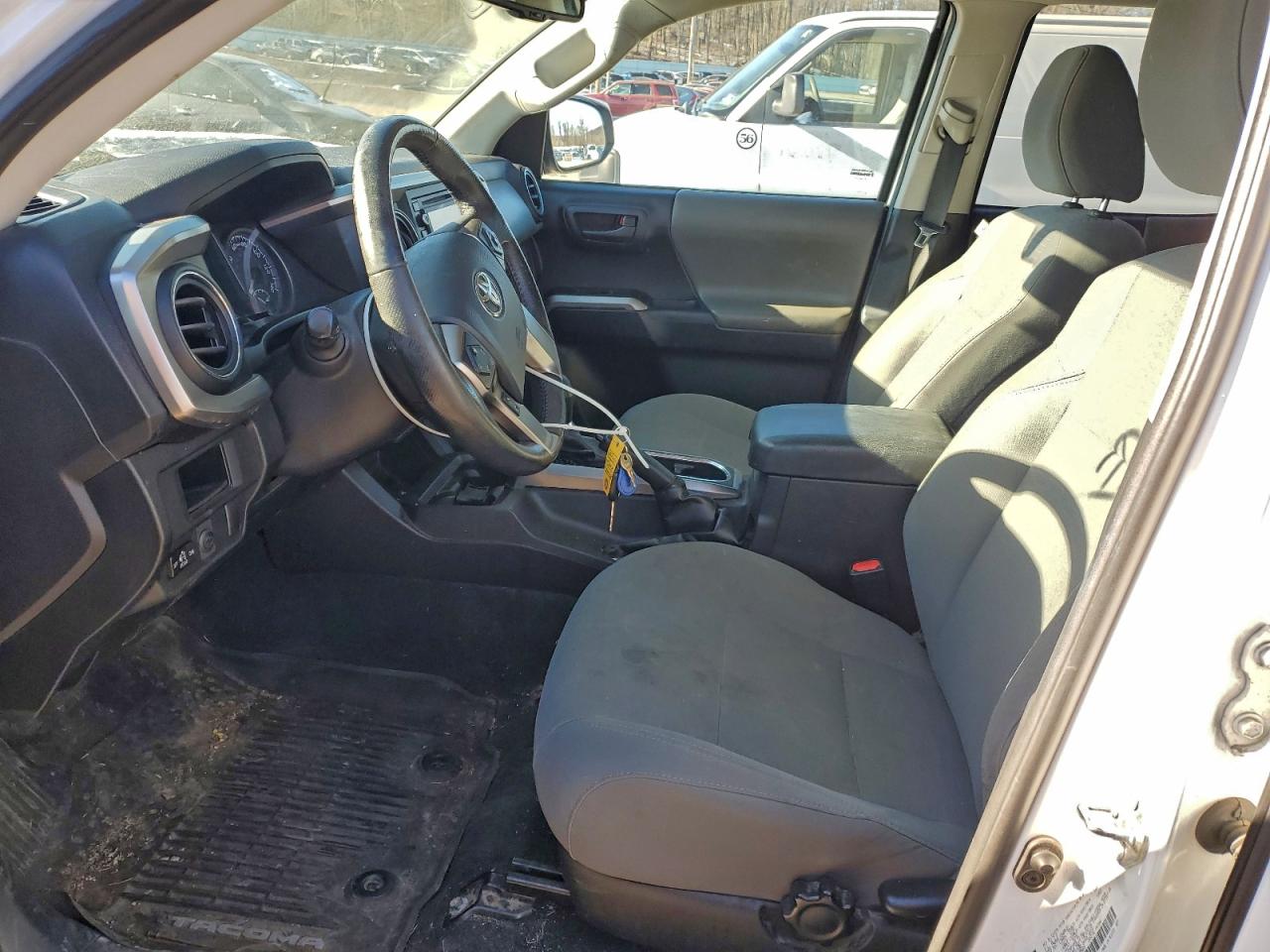 2017 TOYOTA TACOMA DOUBLE CAB photo 13