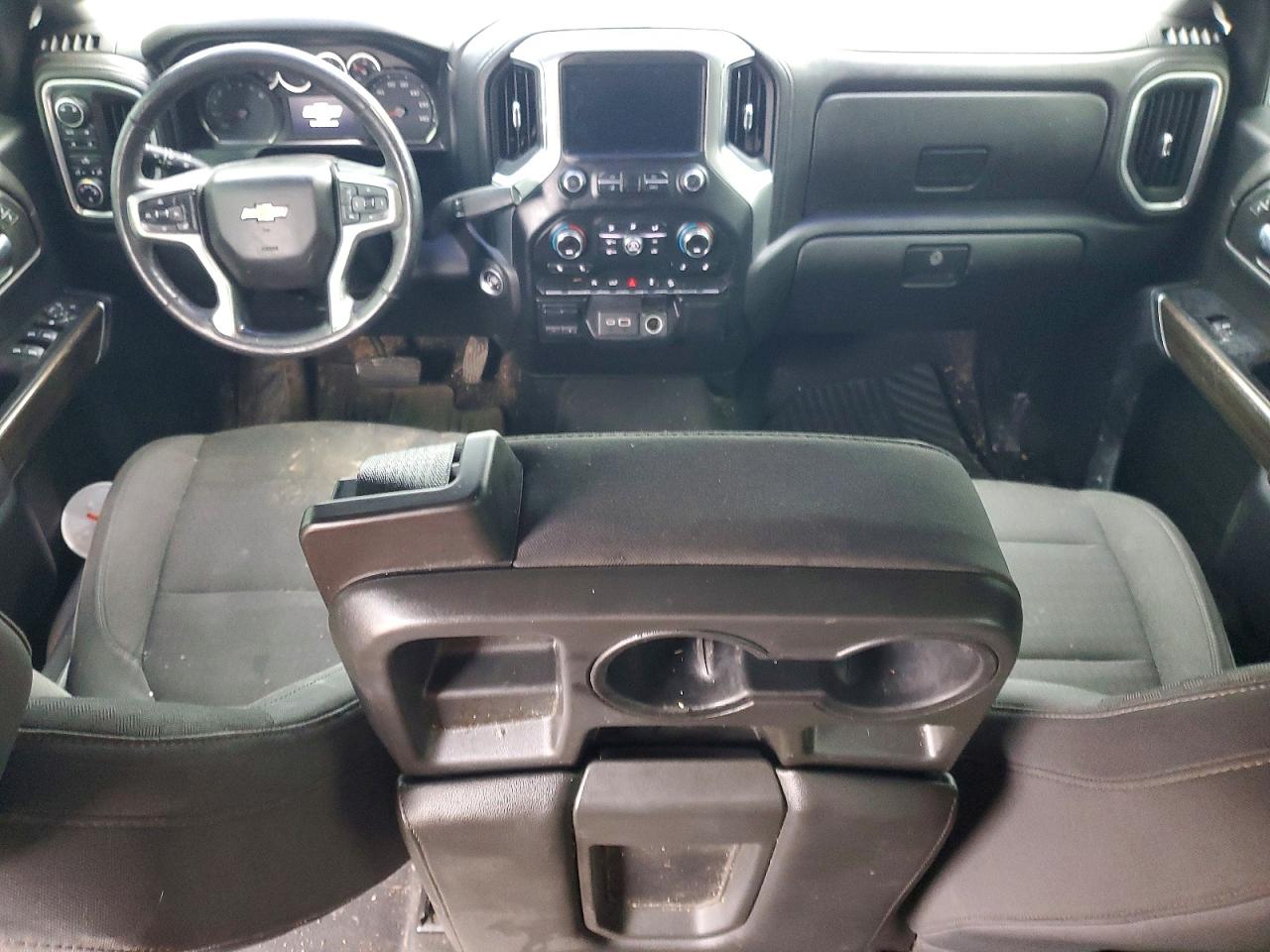 2019 CHEVROLET SILVERADO K1500 LT photo 8