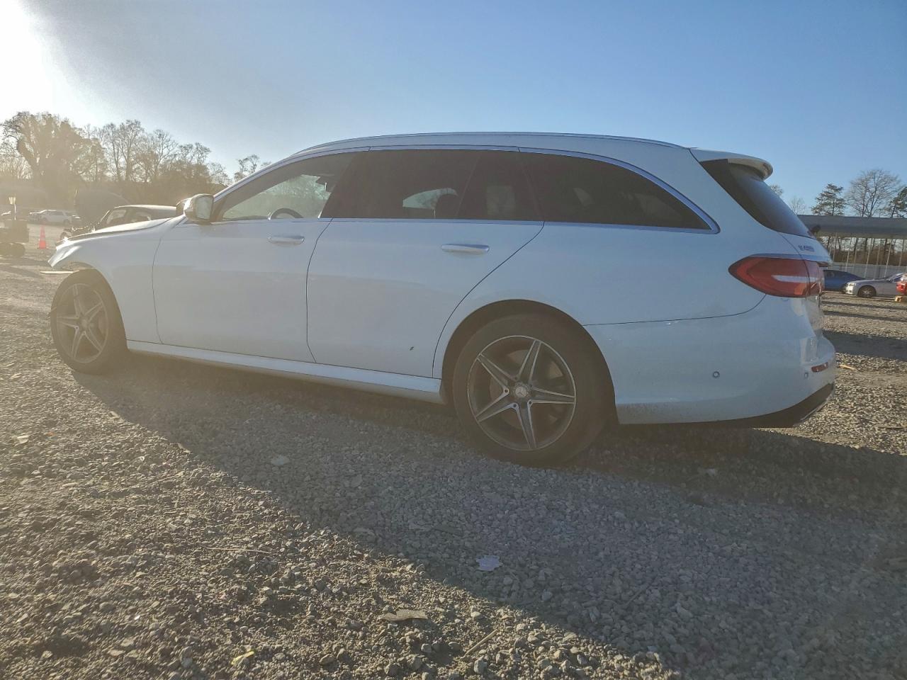 2017 MERCEDES-BENZ E 400 4MATIC photo 2