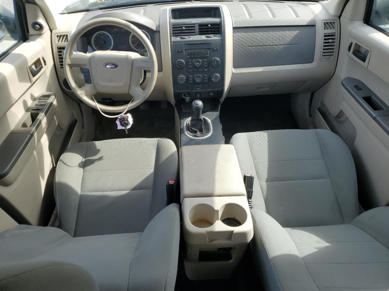 2010 FORD ESCAPE XLS photo 8
