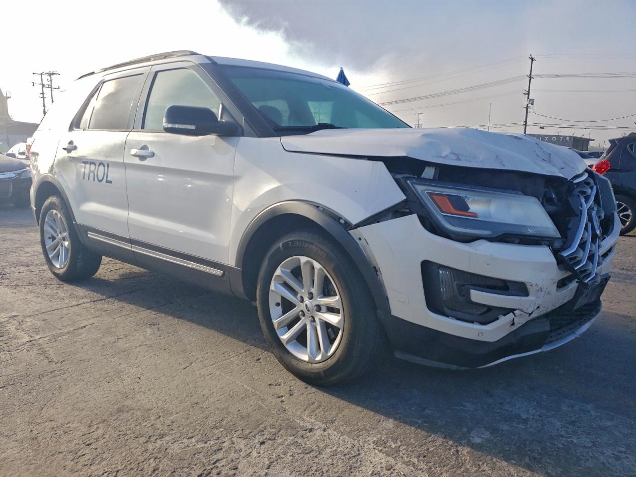 2016 FORD EXPLORER XLT photo 7