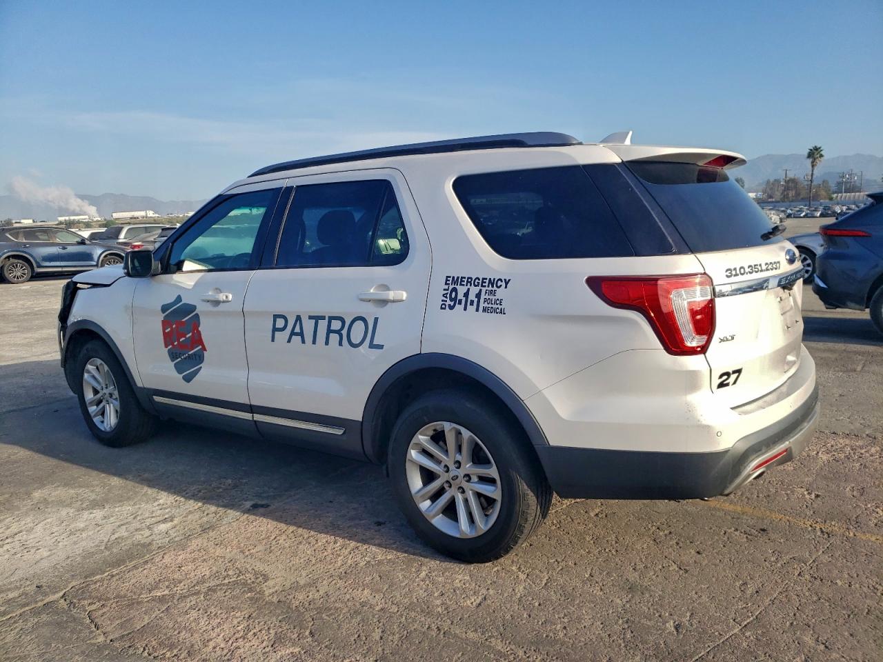 2016 FORD EXPLORER XLT photo 3