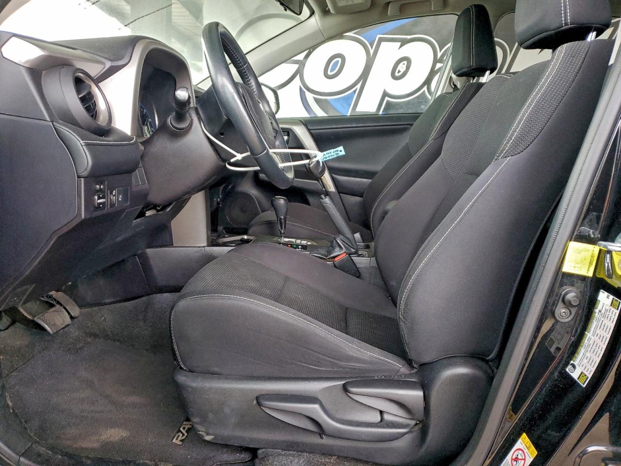 2017 TOYOTA RAV4 XLE photo 13