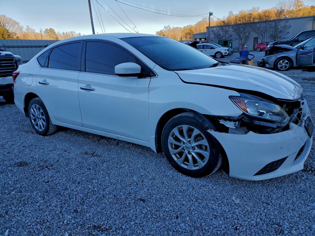 2017 NISSAN SENTRA S photo 4