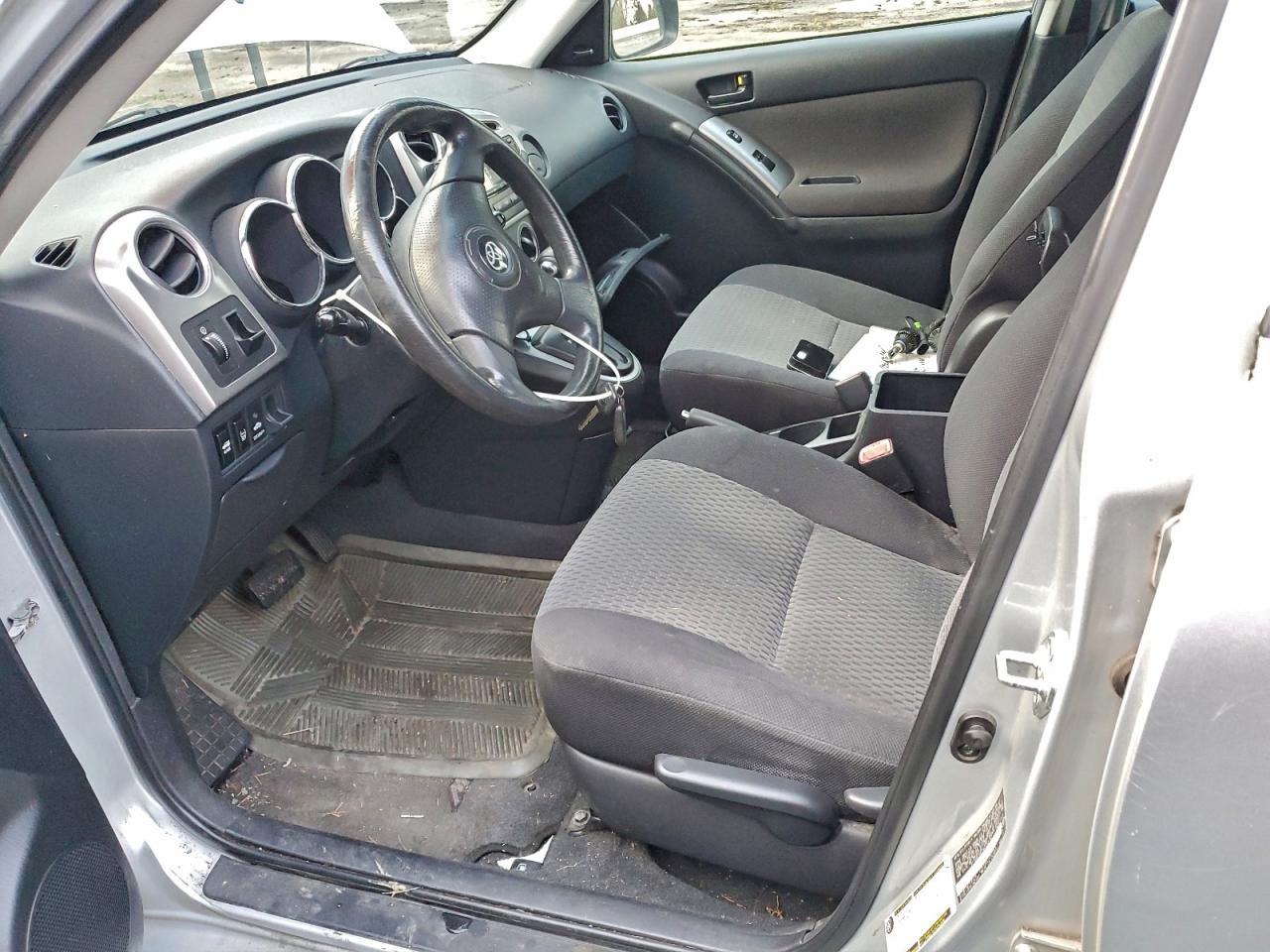 2008 TOYOTA COROLLA MATRIX XR photo 7