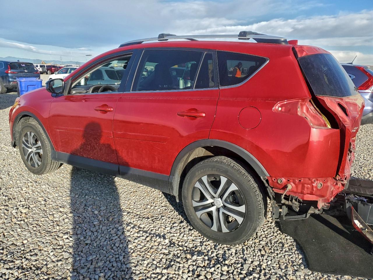 2016 TOYOTA RAV4 LE photo 2