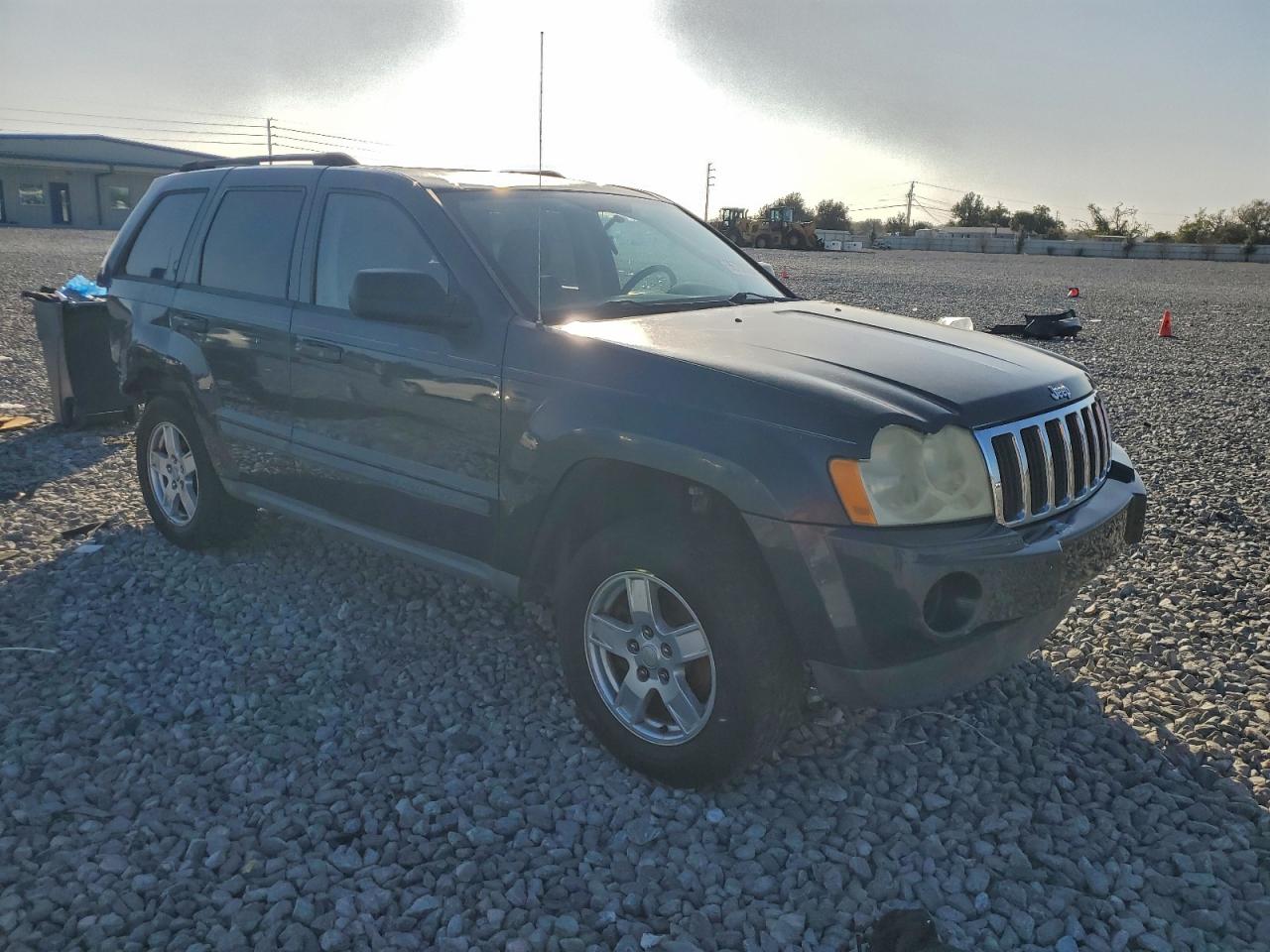 2007 JEEP GRAND CHEROKEE LAREDO photo 4