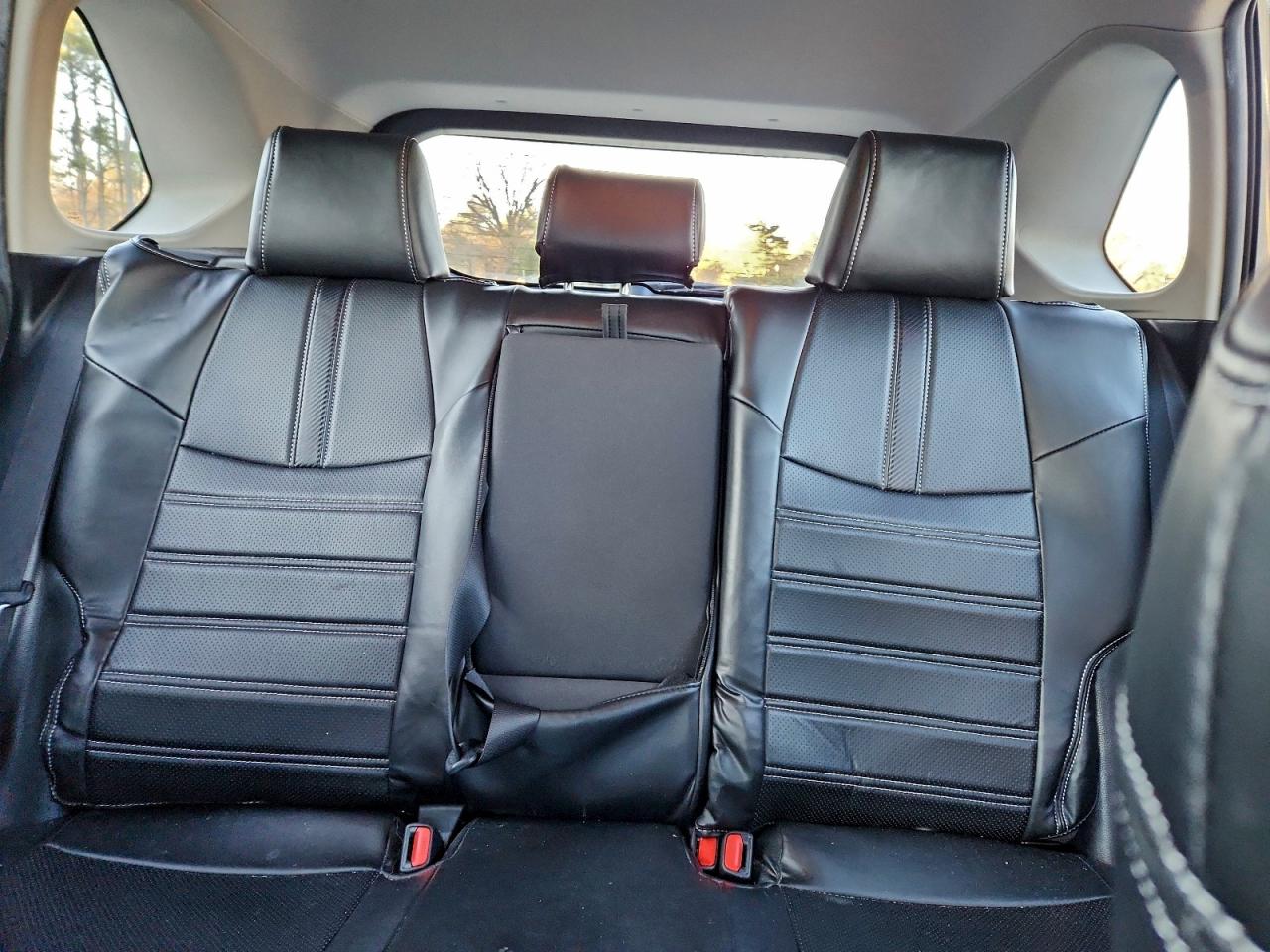 2021 TOYOTA RAV4 LE photo 19