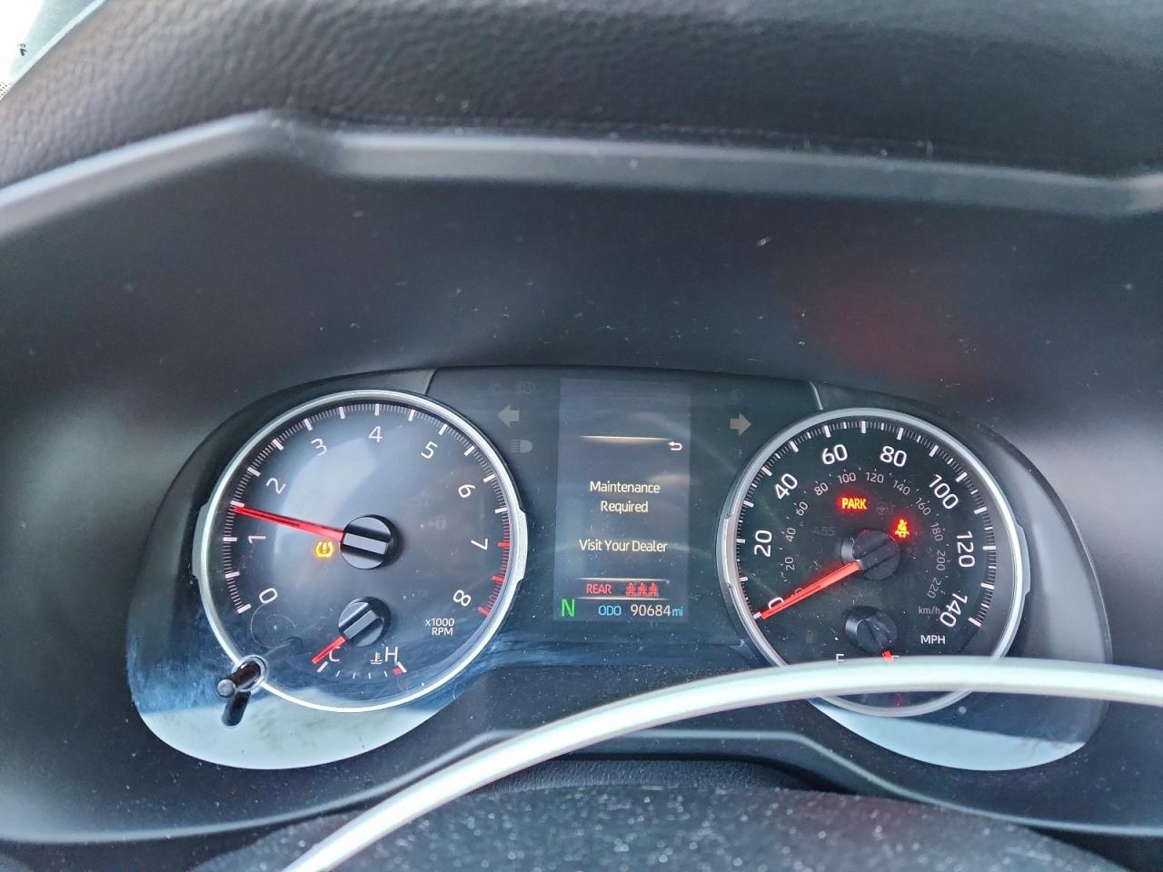2021 TOYOTA RAV4 LE photo 17