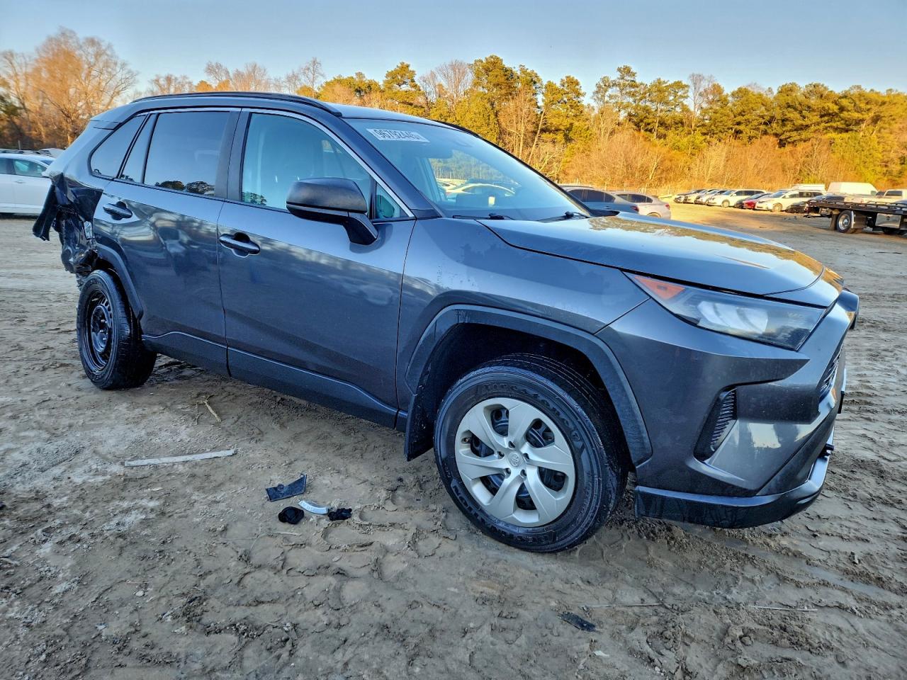 2021 TOYOTA RAV4 LE photo 7