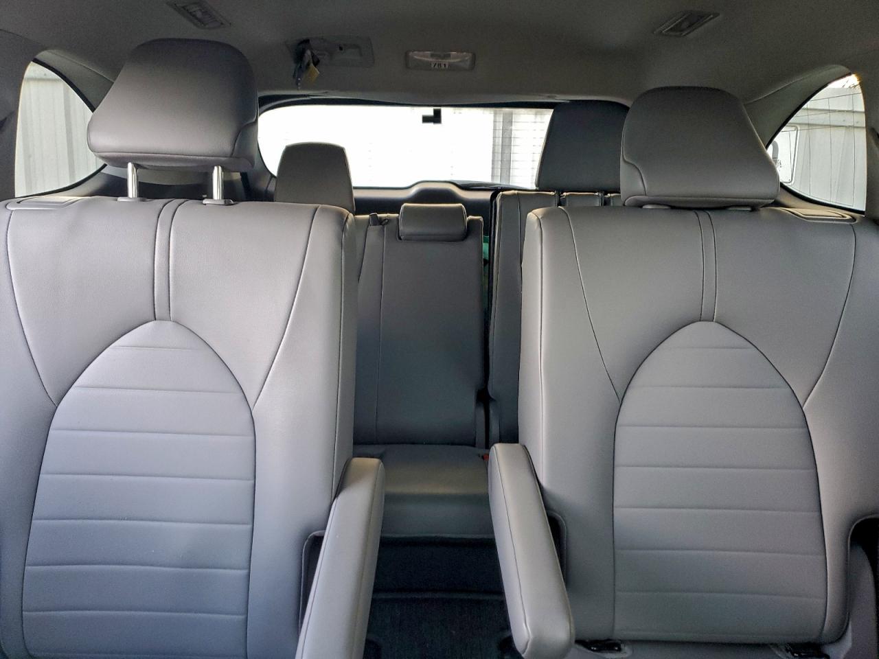 2023 TOYOTA HIGHLANDER L photo 10