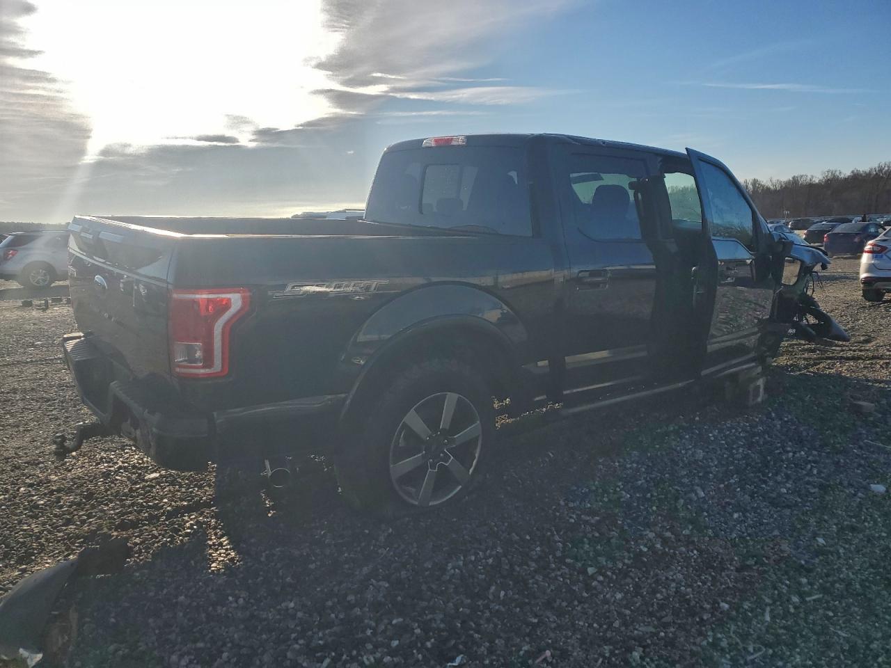 2015 FORD F150 SUPERCREW photo 3
