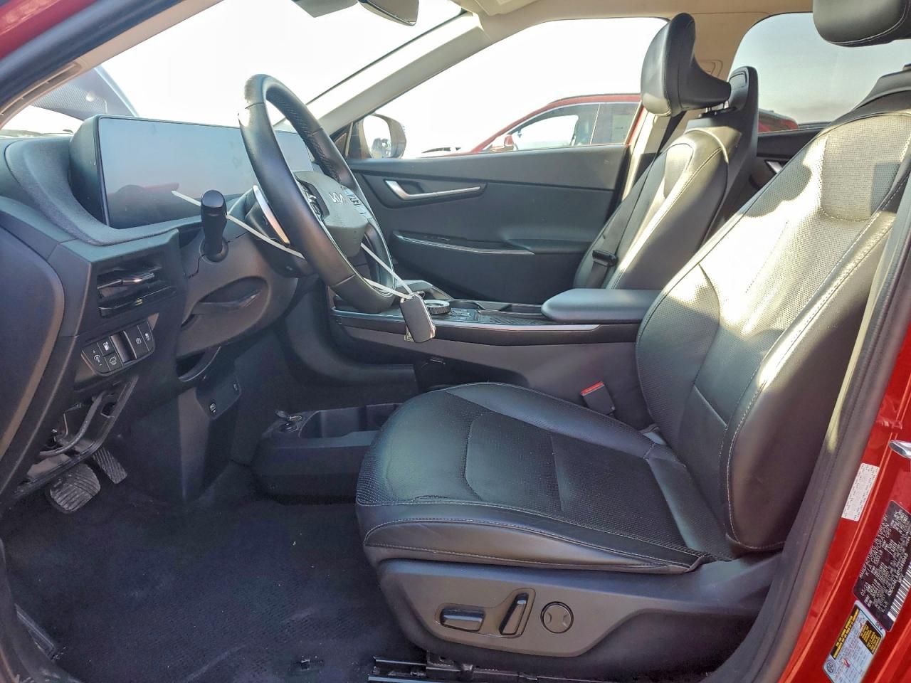 2023 KIA EV6 LIGHT photo 7
