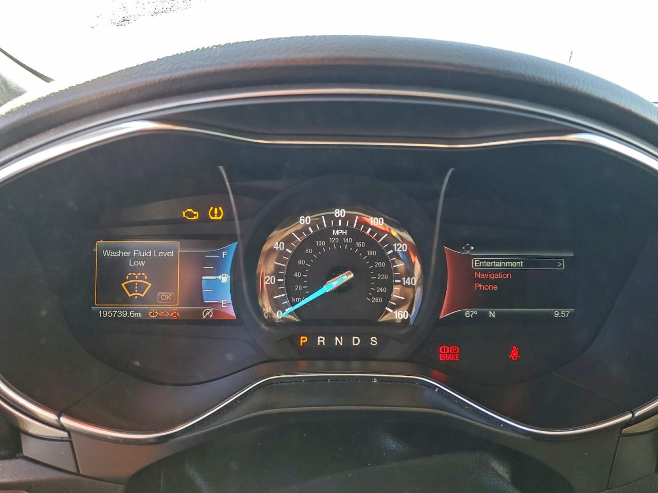 2017 FORD FUSION SE photo 9