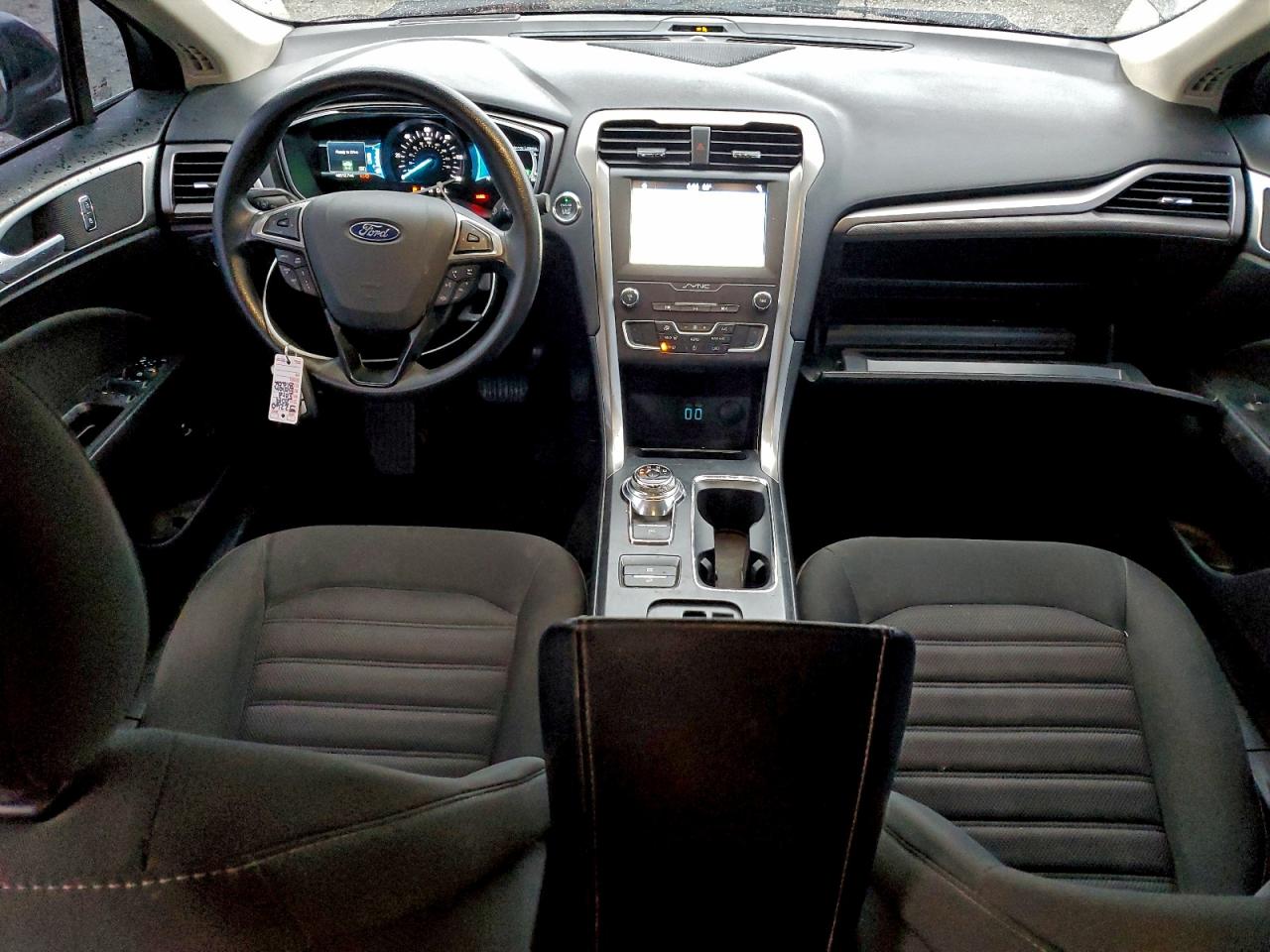 2019 FORD FUSION SE photo 8