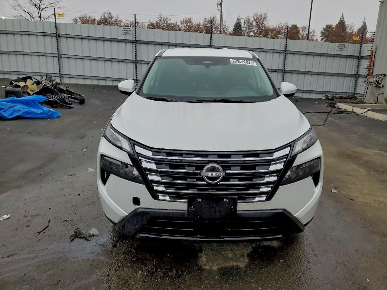 2025 NISSAN ROGUE SV photo 5