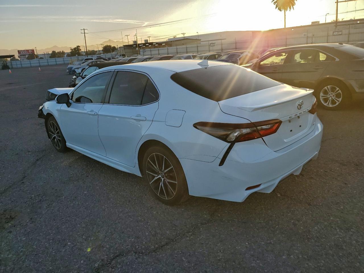 2023 TOYOTA CAMRY SE NIGHT SHADE photo 2