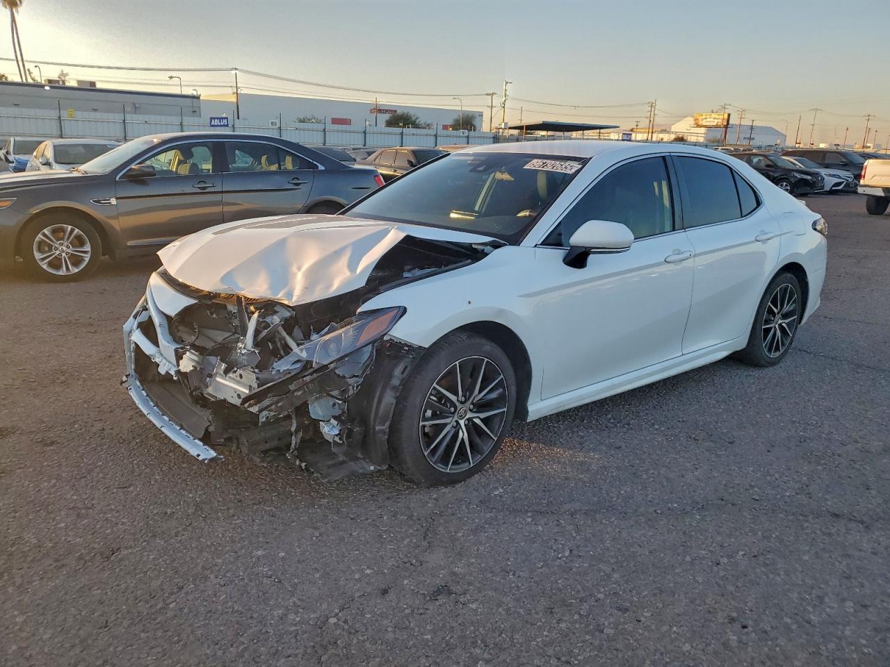 2023 TOYOTA CAMRY