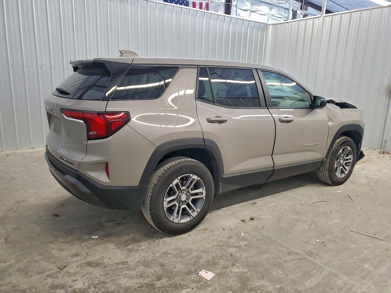 2025 GMC TERRAIN ELEVATION photo 3
