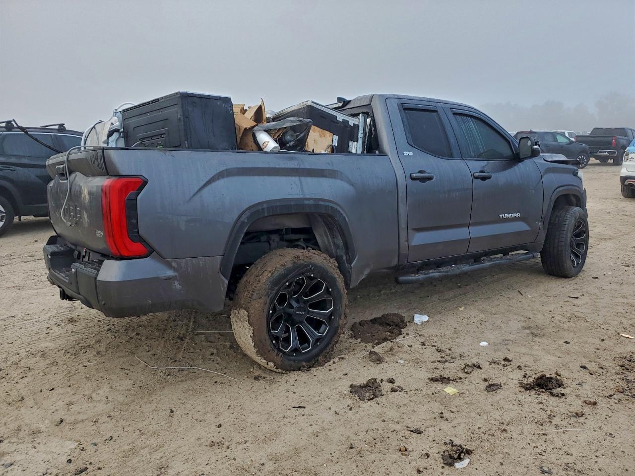 2024 TOYOTA TUNDRA DOUBLE CAB SR photo 3
