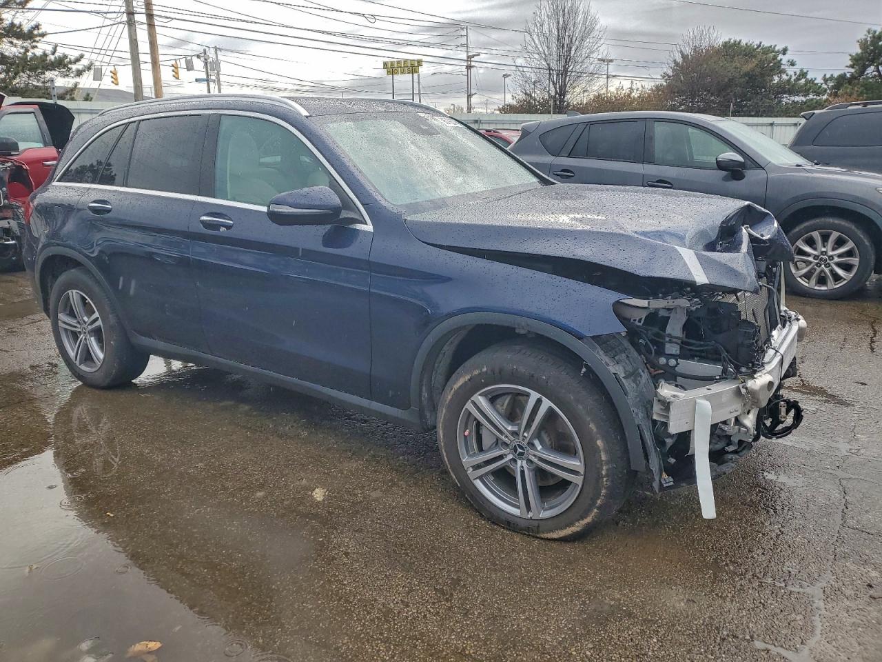2022 MERCEDES-BENZ GLC 300 4MATIC photo 4