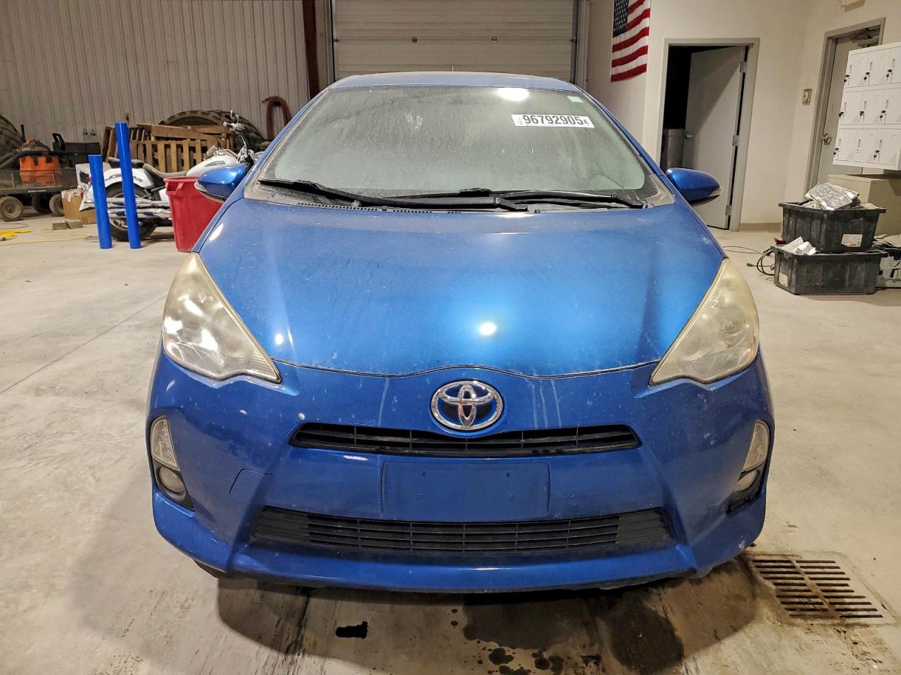 2012 TOYOTA PRIUS C photo 5