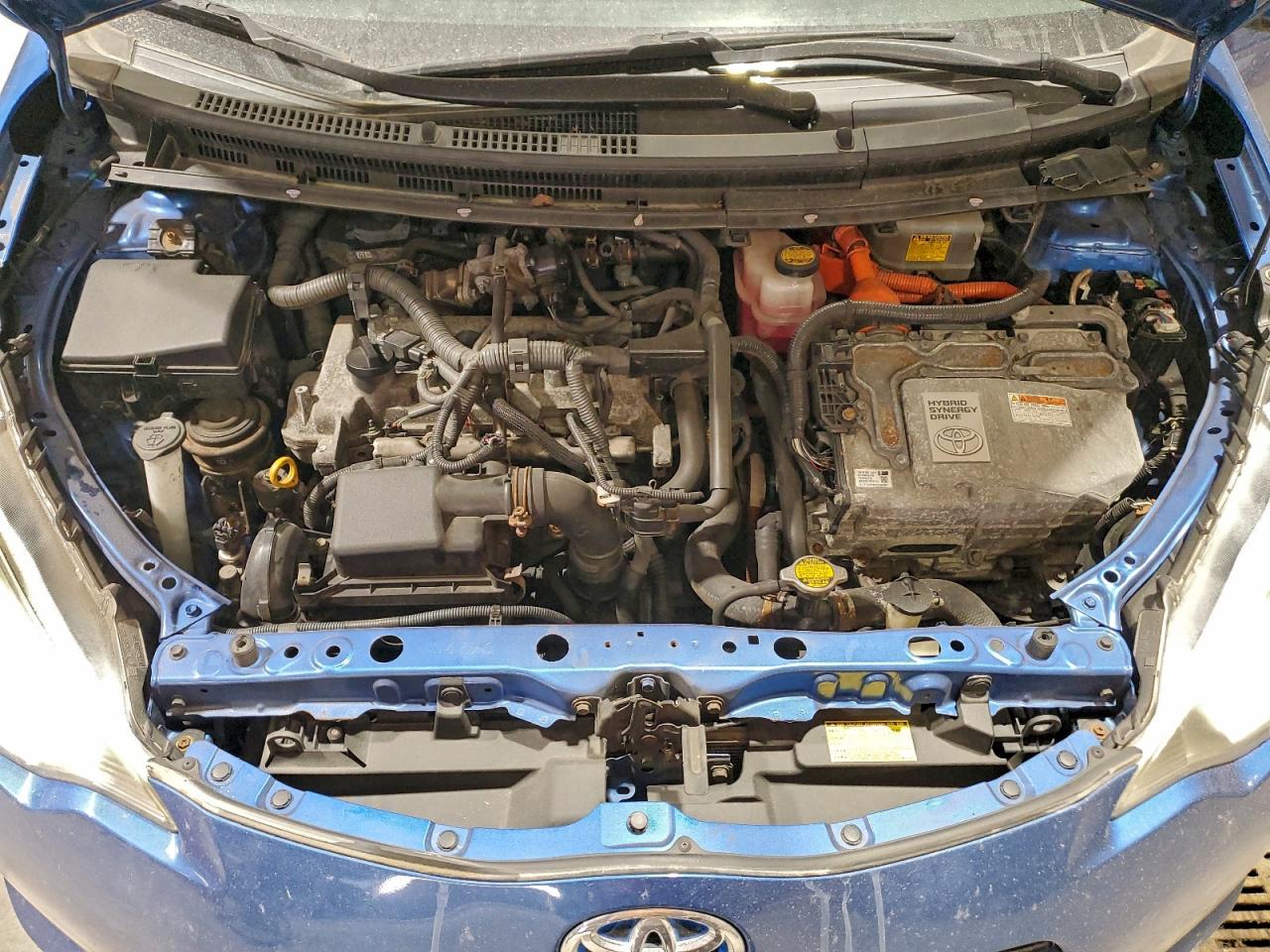 2012 TOYOTA PRIUS C photo 11