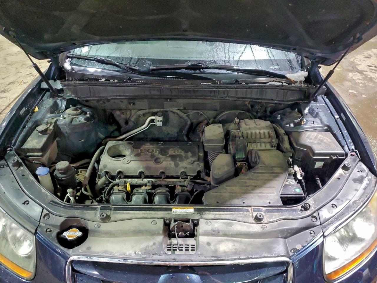 2011 HYUNDAI SANTA FE GLS photo 12