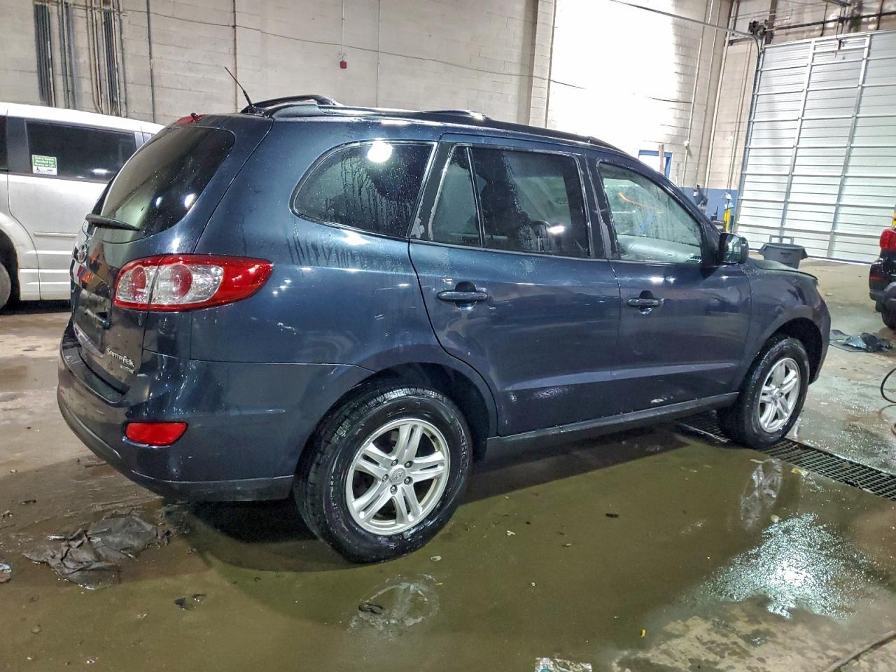 2011 HYUNDAI SANTA FE GLS photo 3