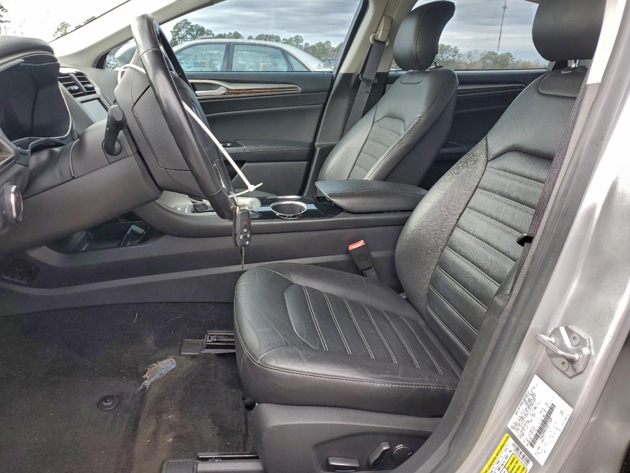 2013 FORD FUSION SE photo 7