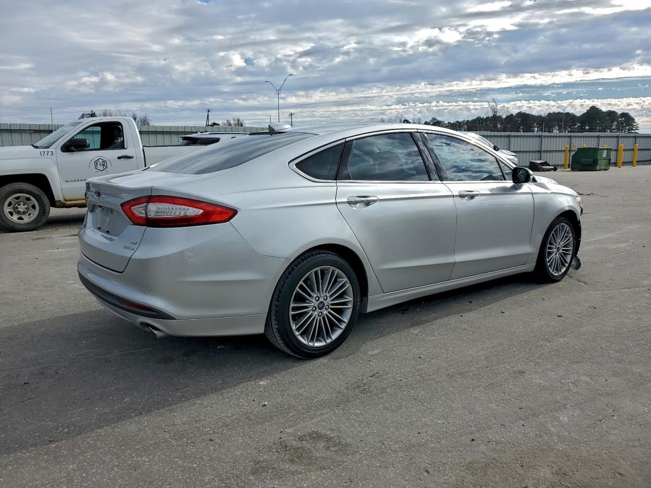 2013 FORD FUSION SE photo 3