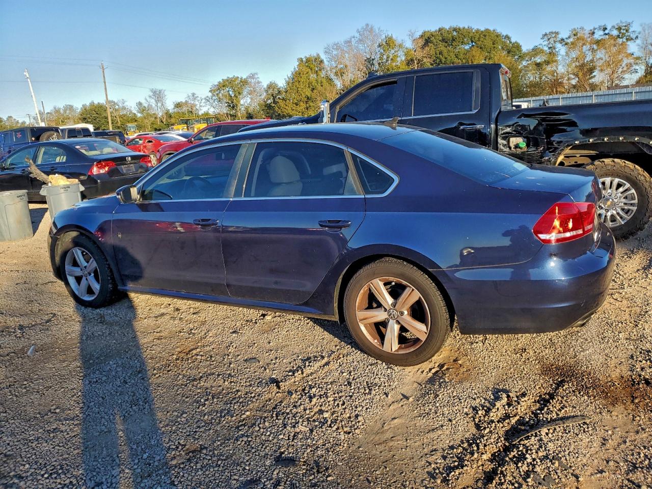 2014 VOLKSWAGEN PASSAT SE photo 2