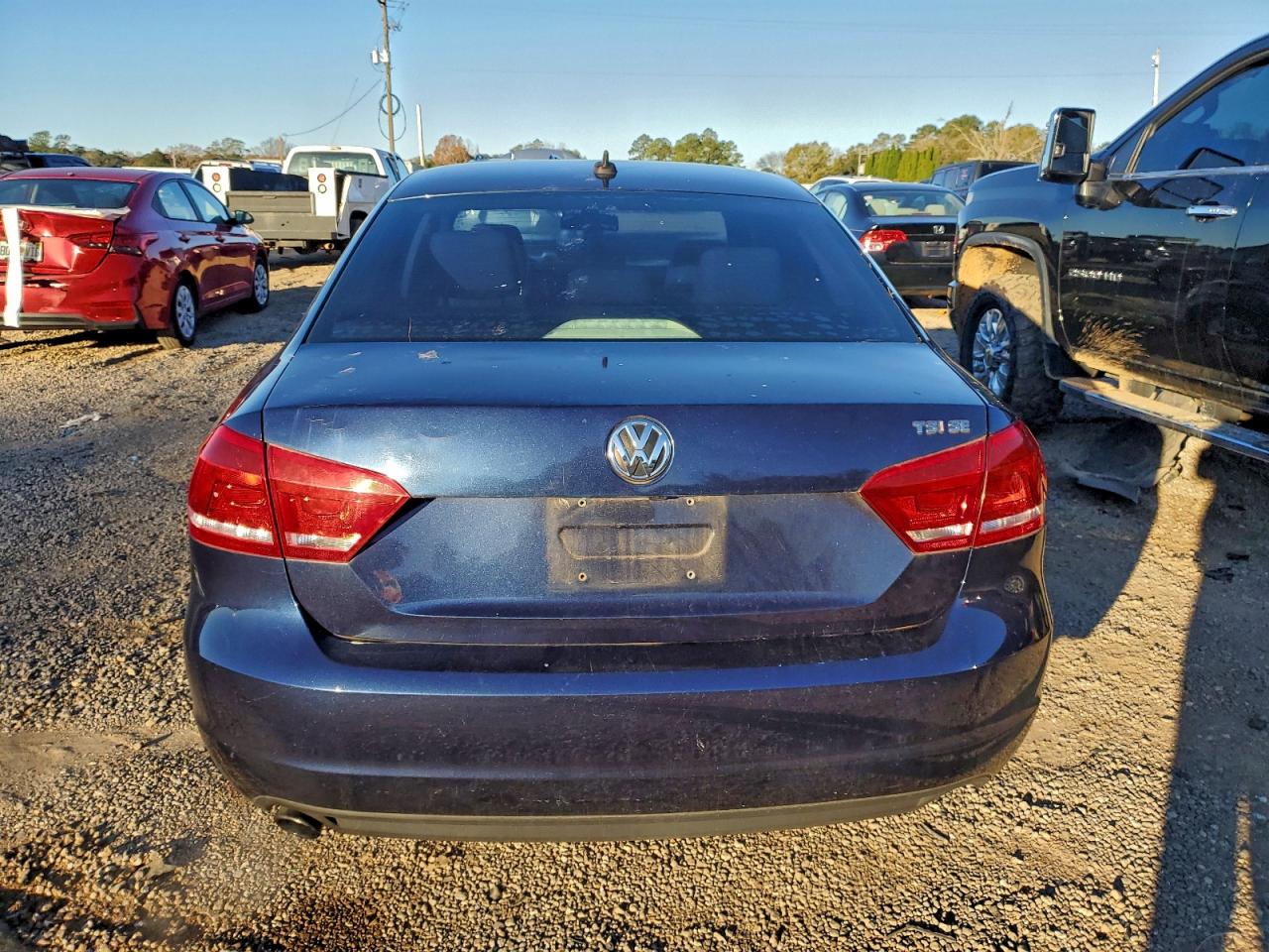 2014 VOLKSWAGEN PASSAT SE photo 6
