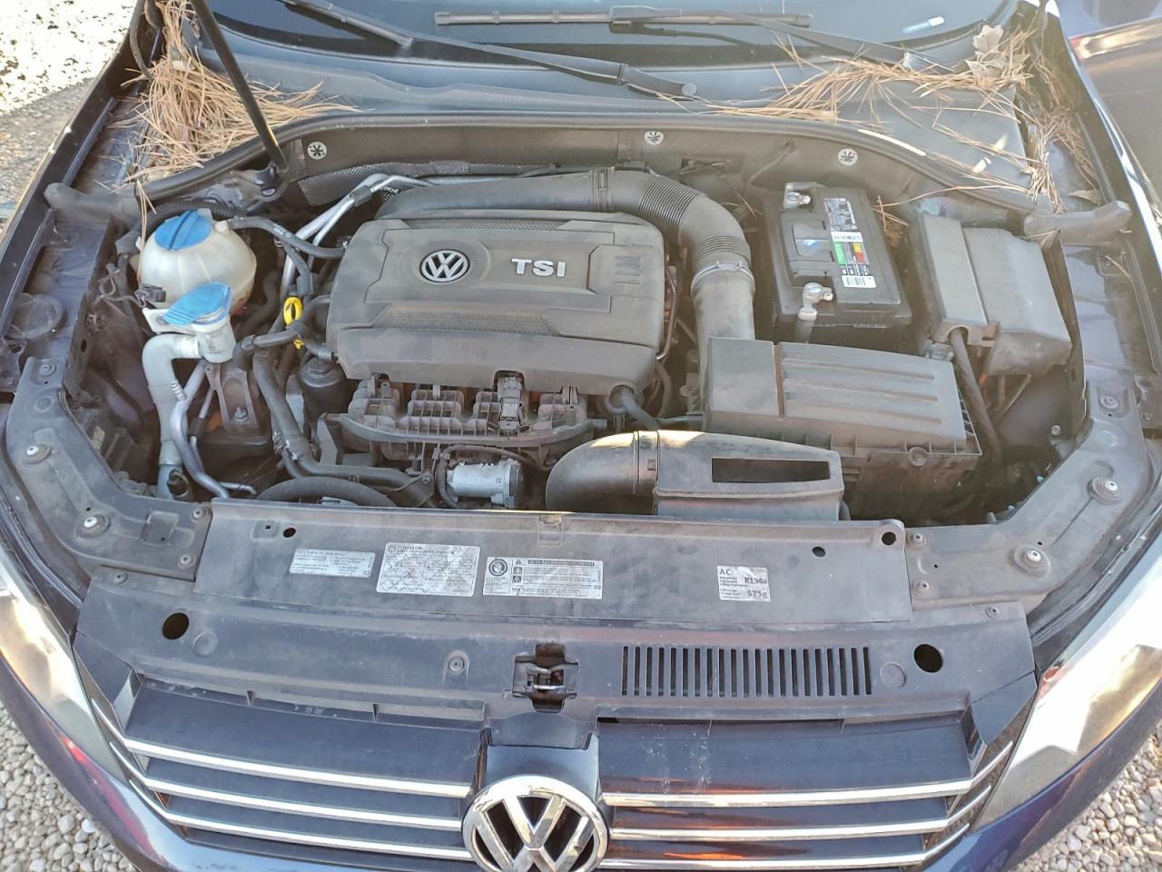 2014 VOLKSWAGEN PASSAT SE photo 11