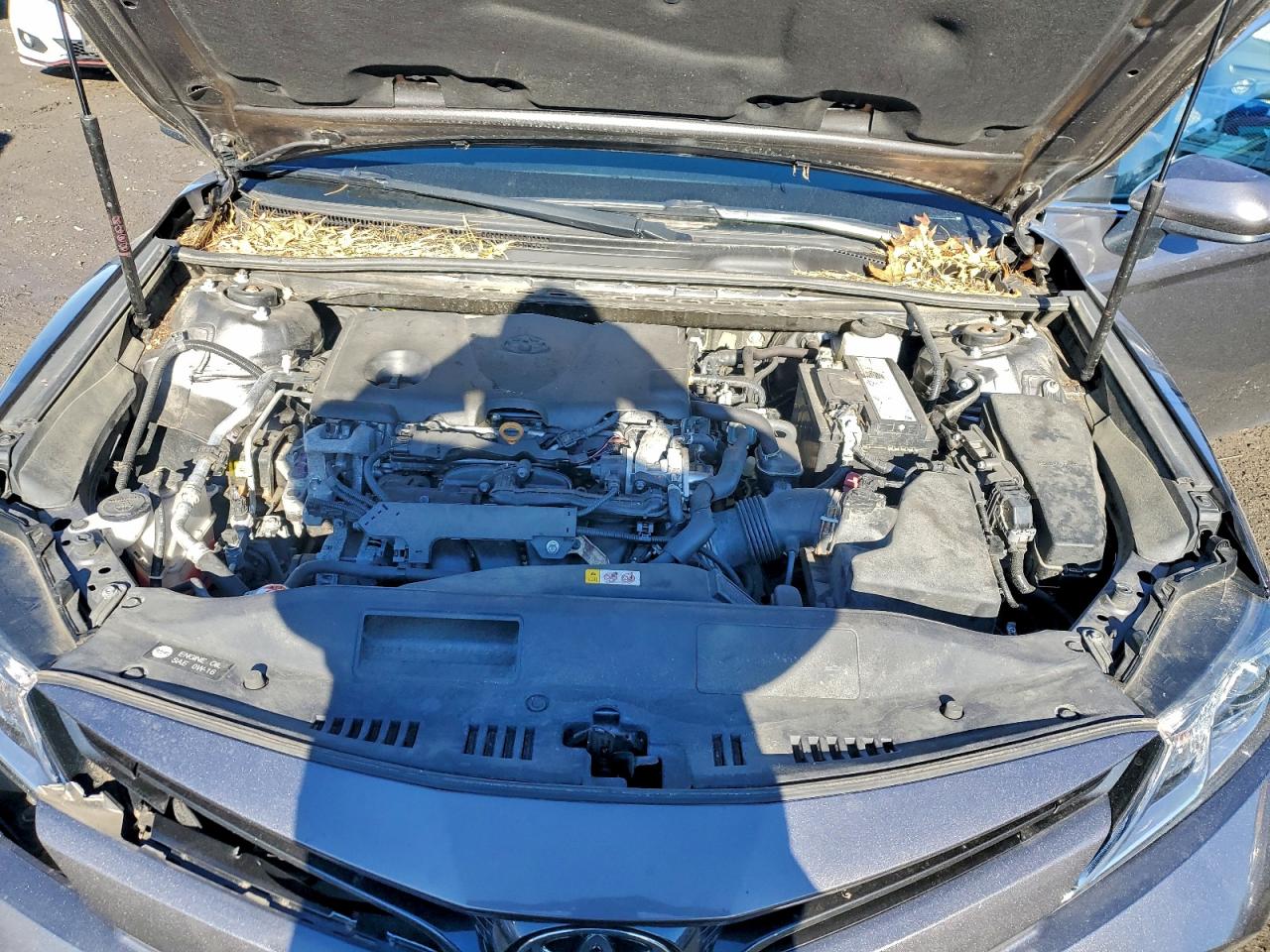 2020 TOYOTA CAMRY LE photo 11