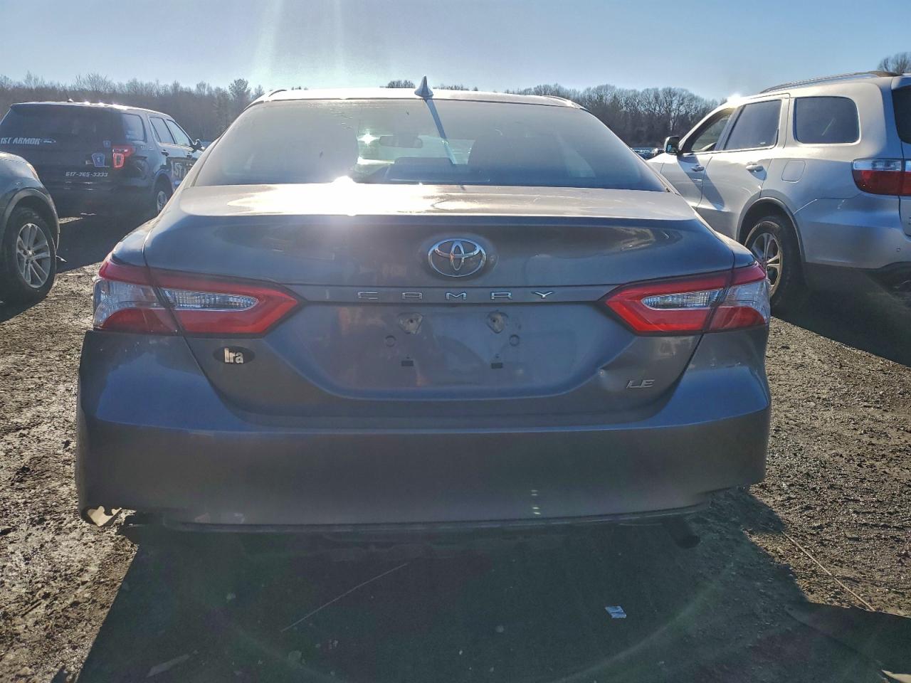 2020 TOYOTA CAMRY LE photo 6