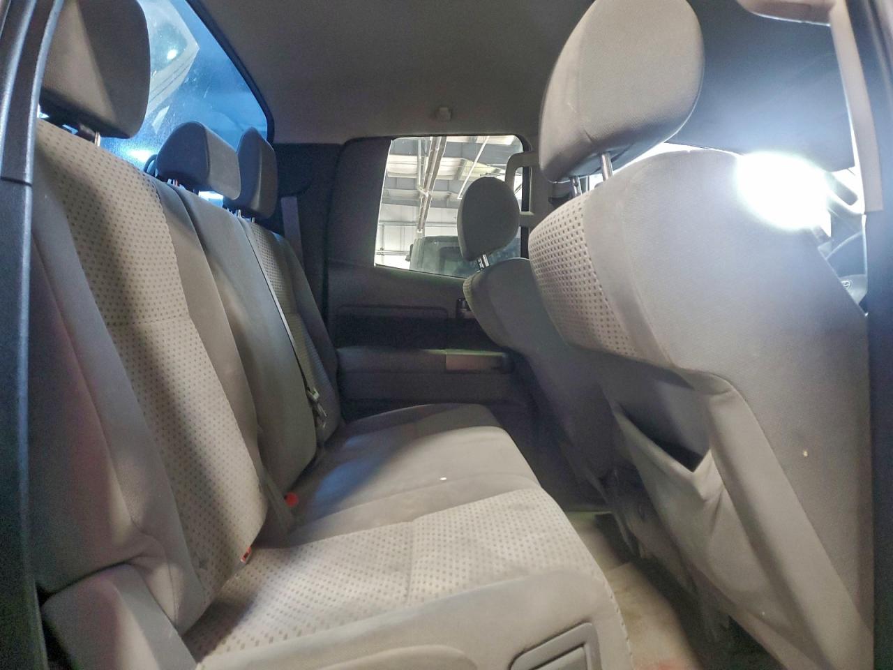 2010 TOYOTA TUNDRA DOUBLE CAB SR5 photo 10