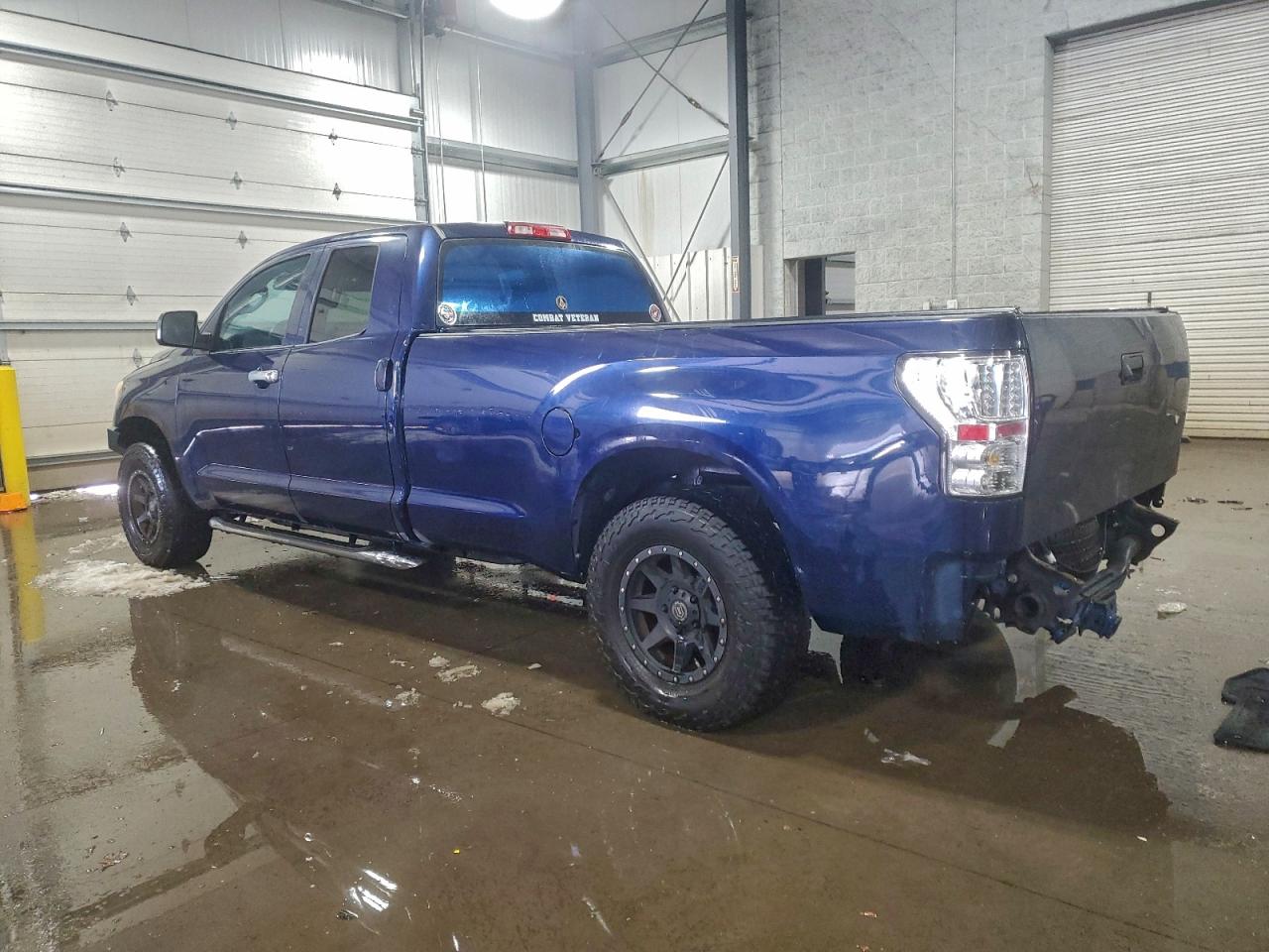 2010 TOYOTA TUNDRA DOUBLE CAB SR5 photo 2
