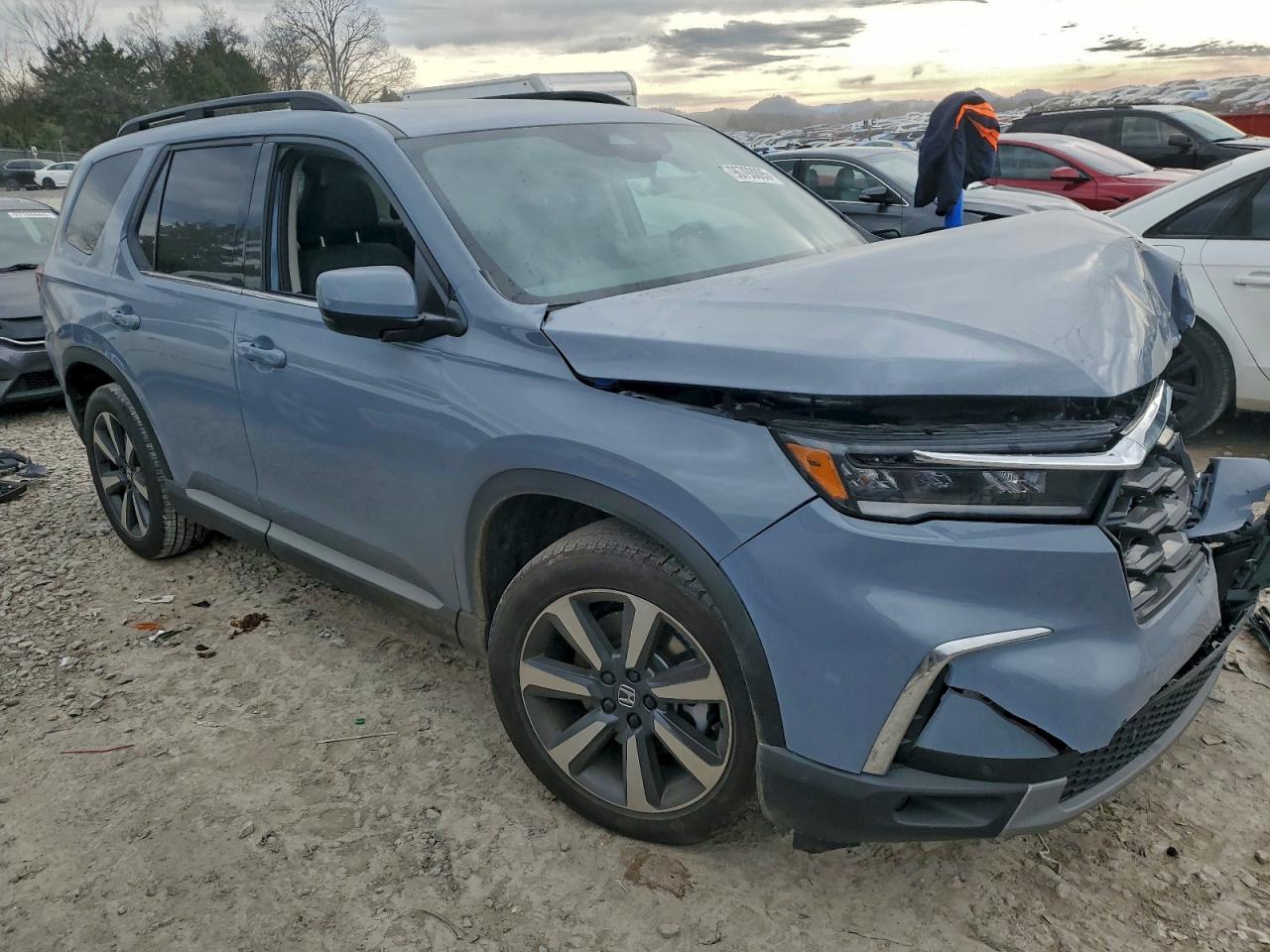 2025 HONDA PILOT TOURING photo 4