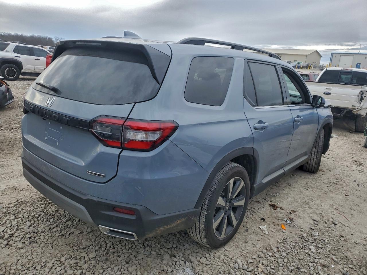 2025 HONDA PILOT TOURING photo 3