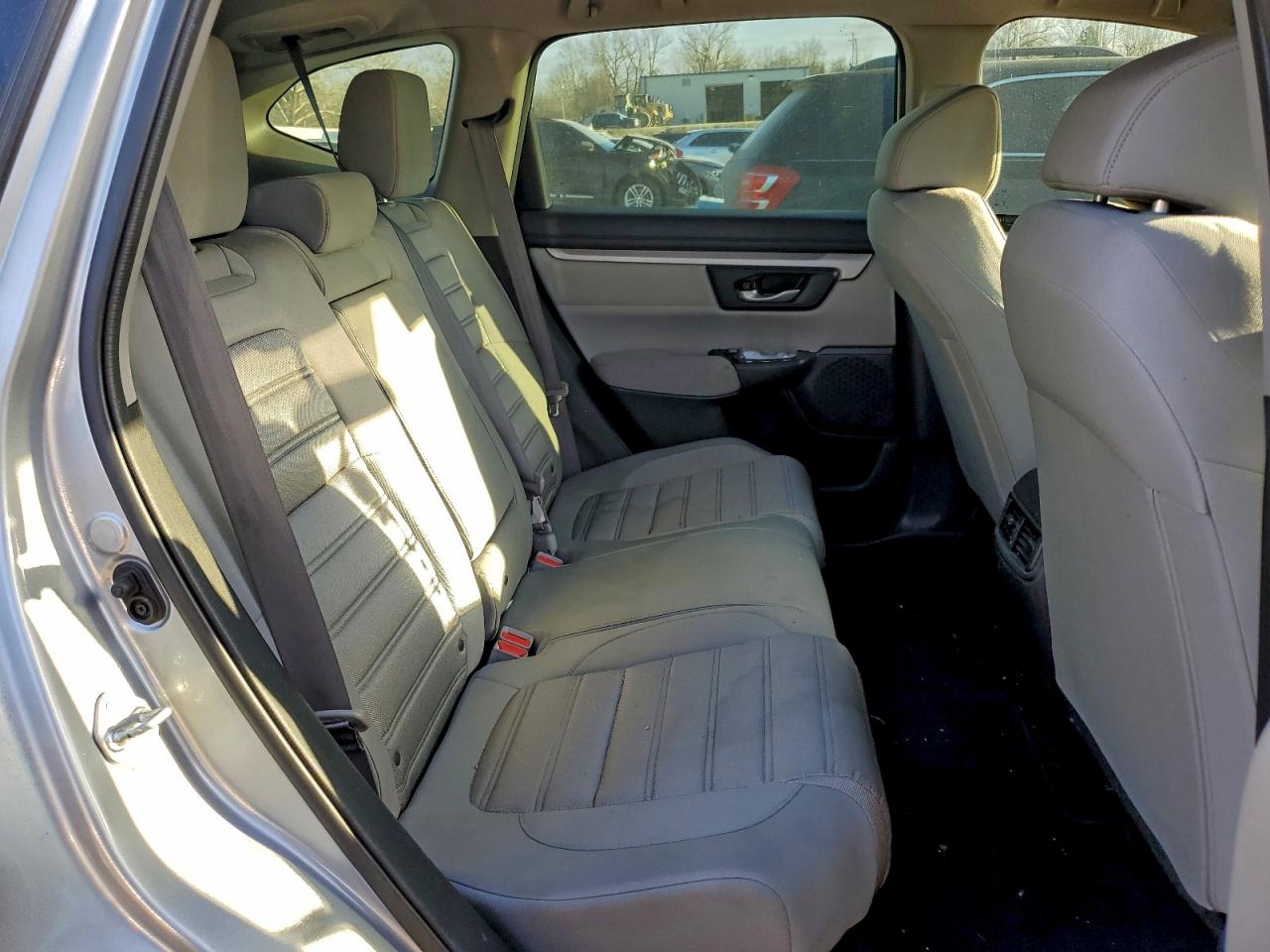 2018 HONDA CR-V LX photo 11