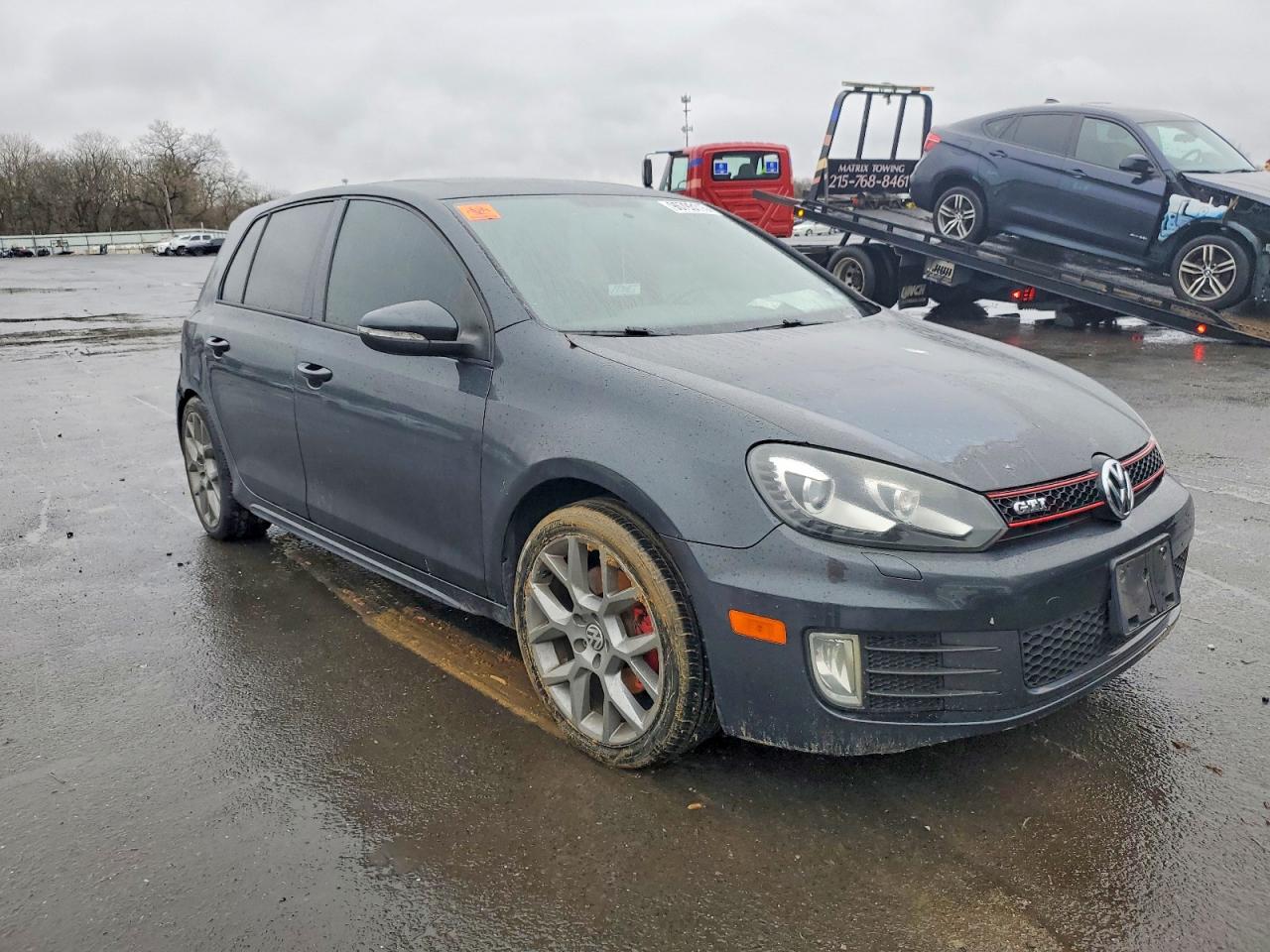 2013 VOLKSWAGEN GTI photo 4