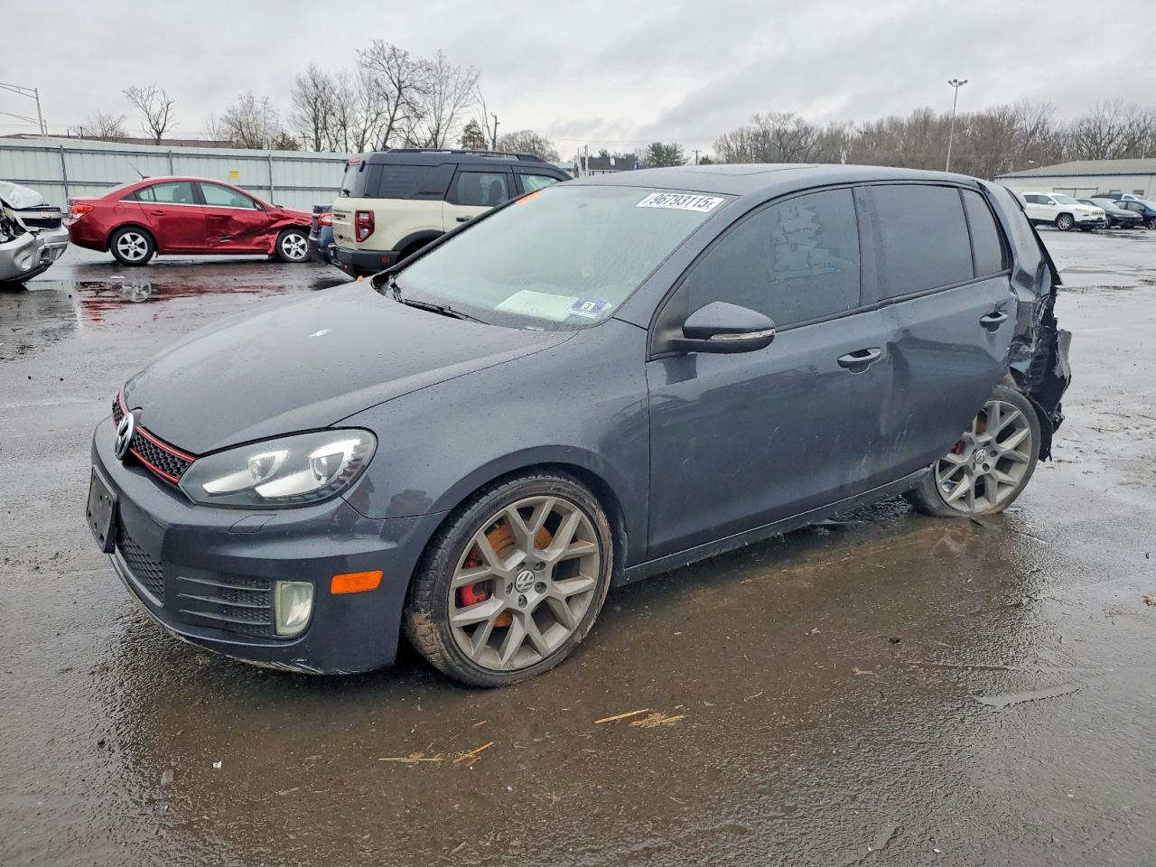 2013 VOLKSWAGEN GTI