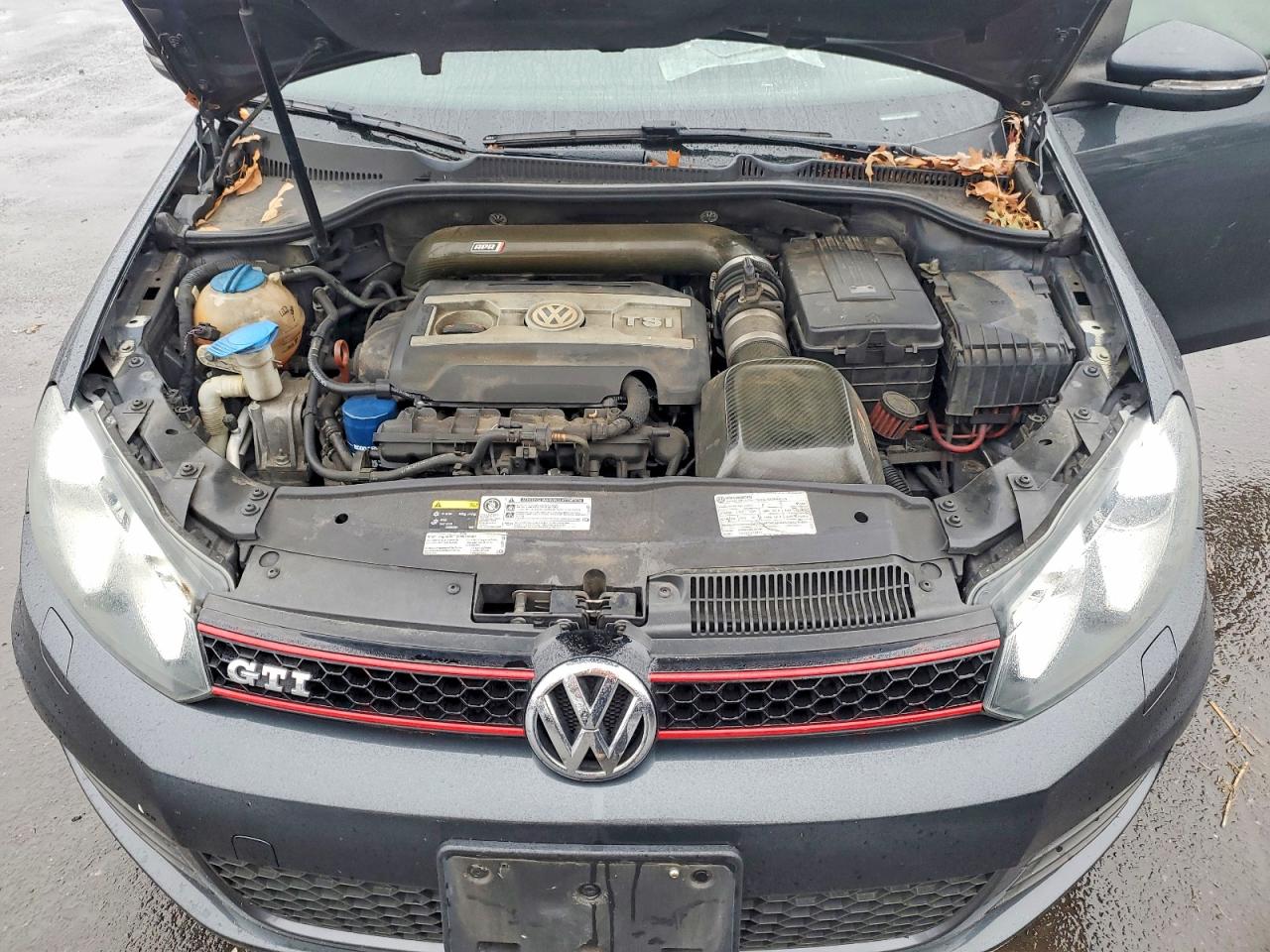 2013 VOLKSWAGEN GTI photo 11