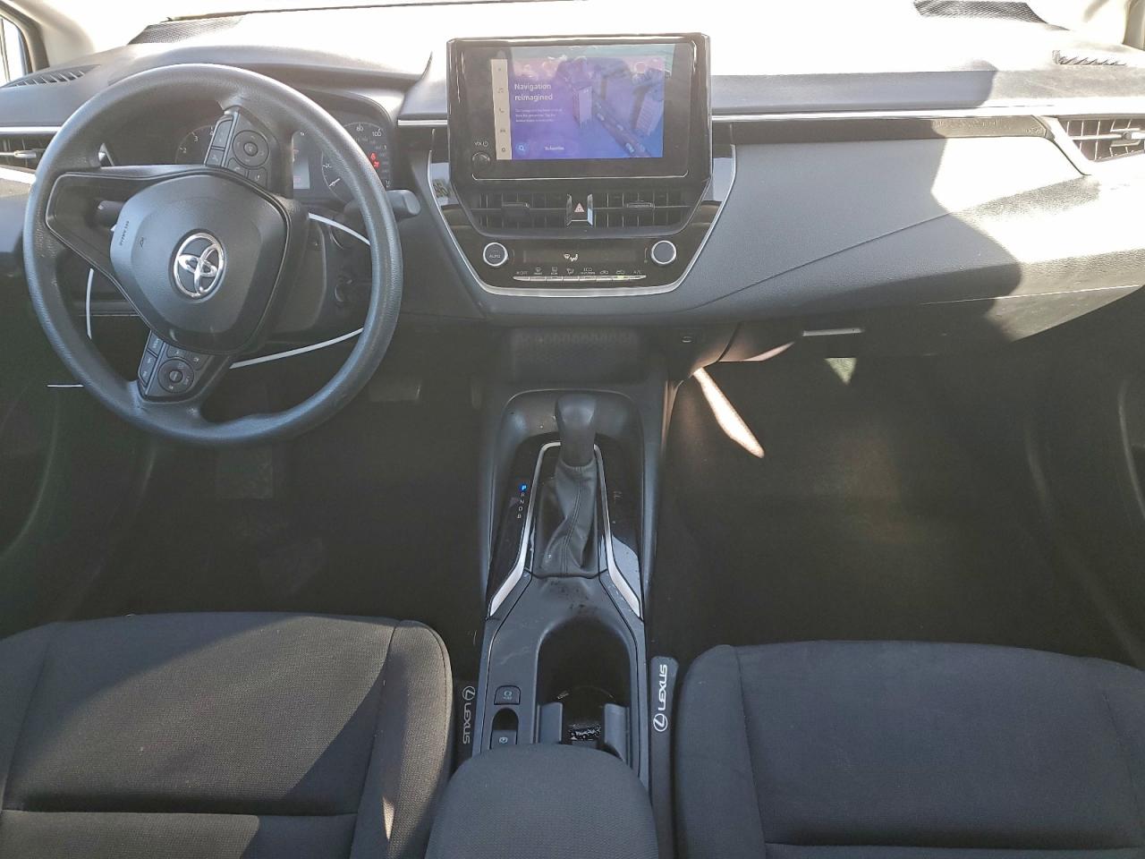 2024 TOYOTA COROLLA LE photo 8