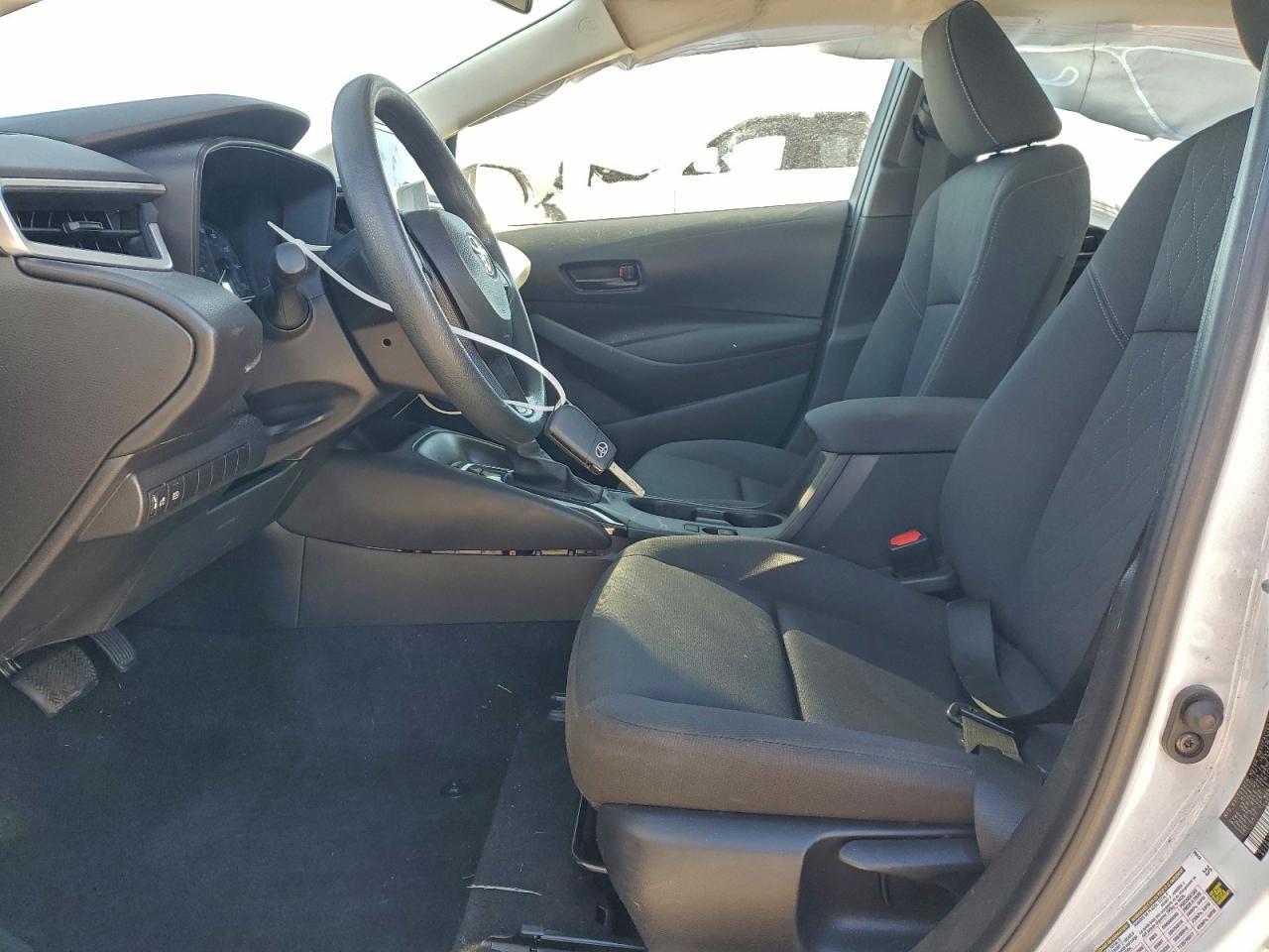 2024 TOYOTA COROLLA LE photo 7