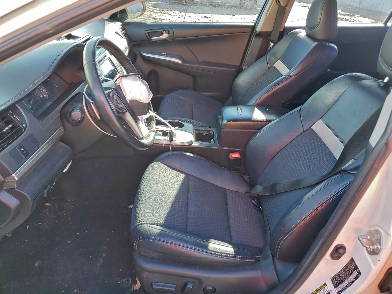 2012 TOYOTA CAMRY BASE photo 7