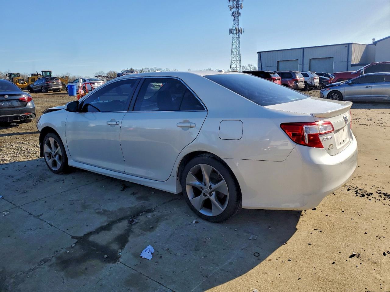 2012 TOYOTA CAMRY BASE photo 2