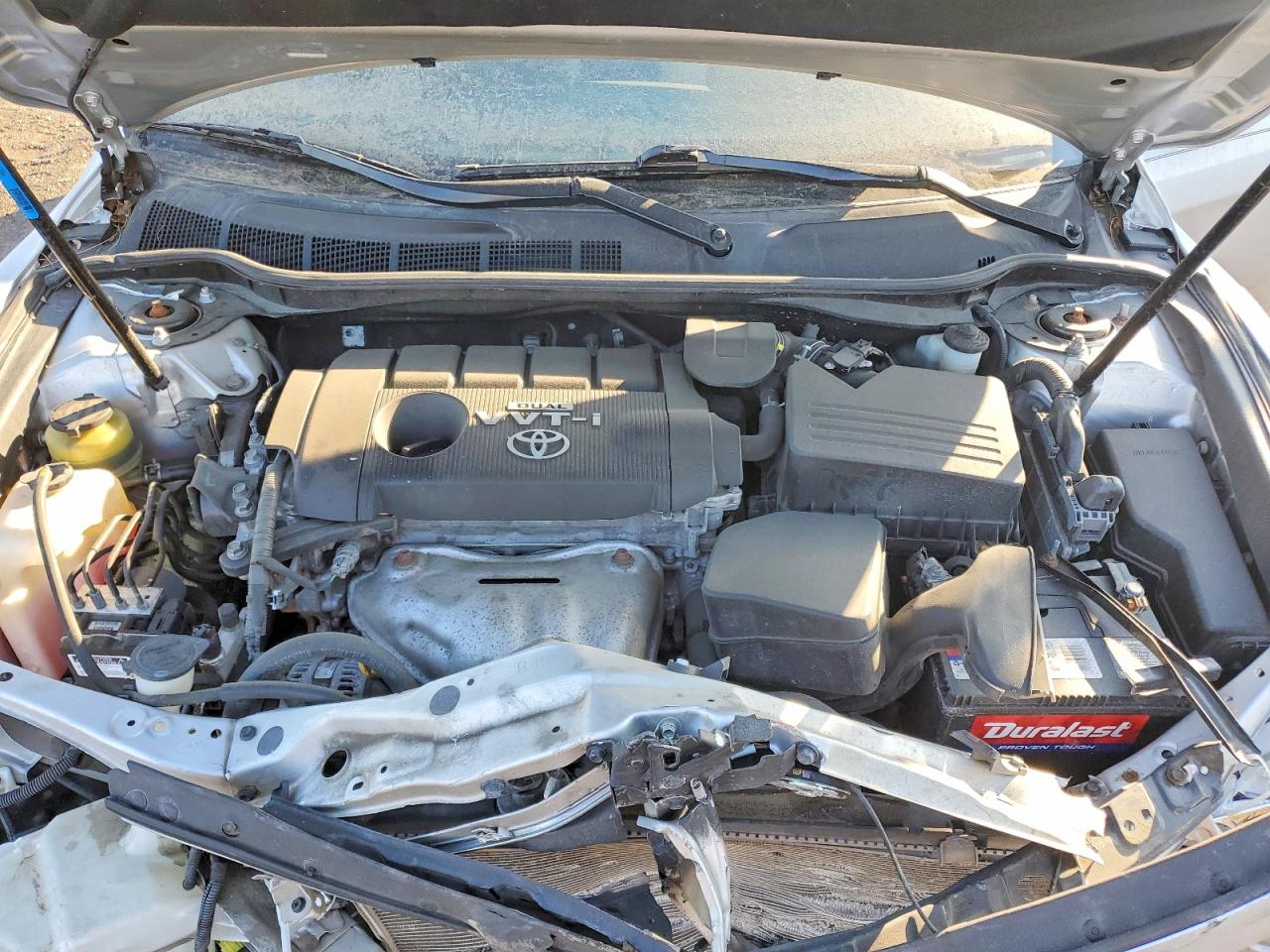 2010 TOYOTA CAMRY LE photo 21