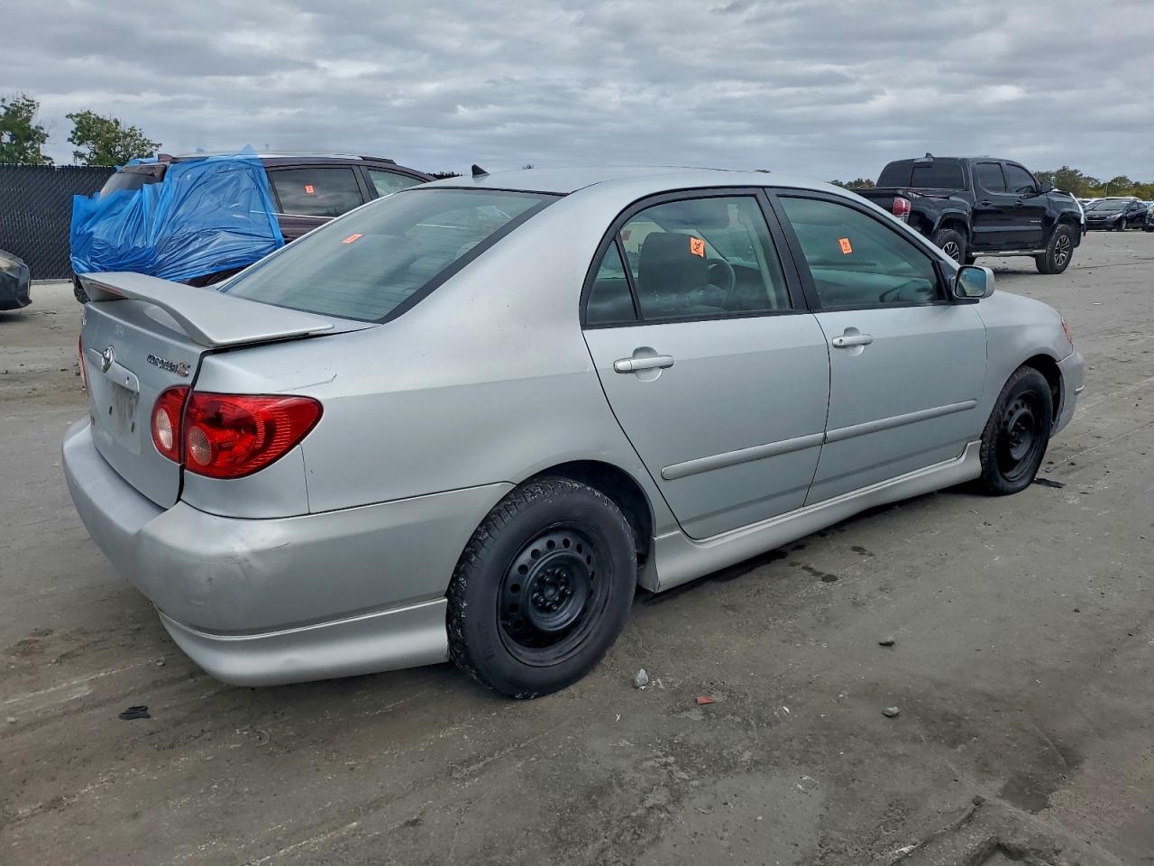 2005 TOYOTA COROLLA CE photo 3